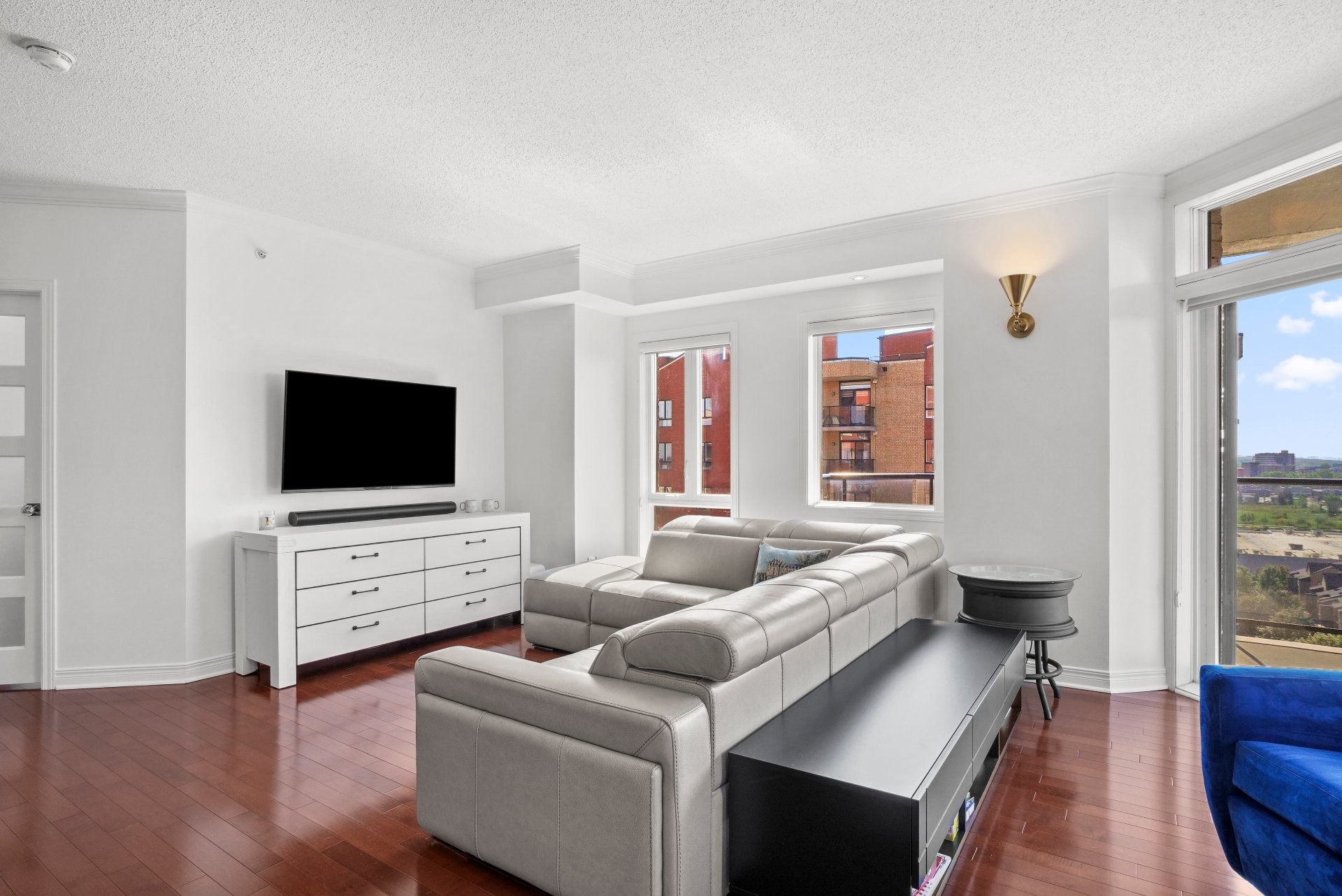 









3865


Boul. de Chenonceau

, 1501,
Laval (Chomedey),




QC
H7T0E1

