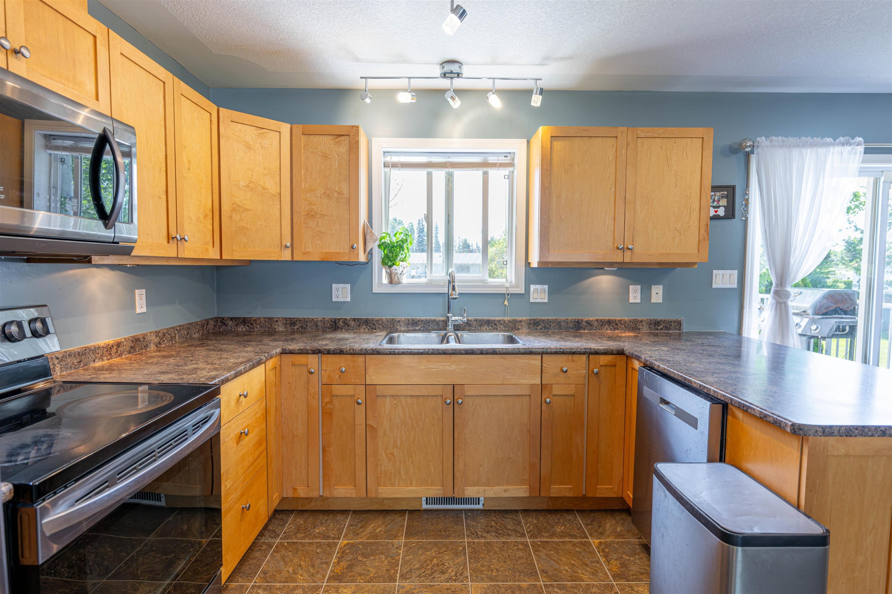 









7764


Dow

Road,
Prince George,




BC
V2N 5N4

