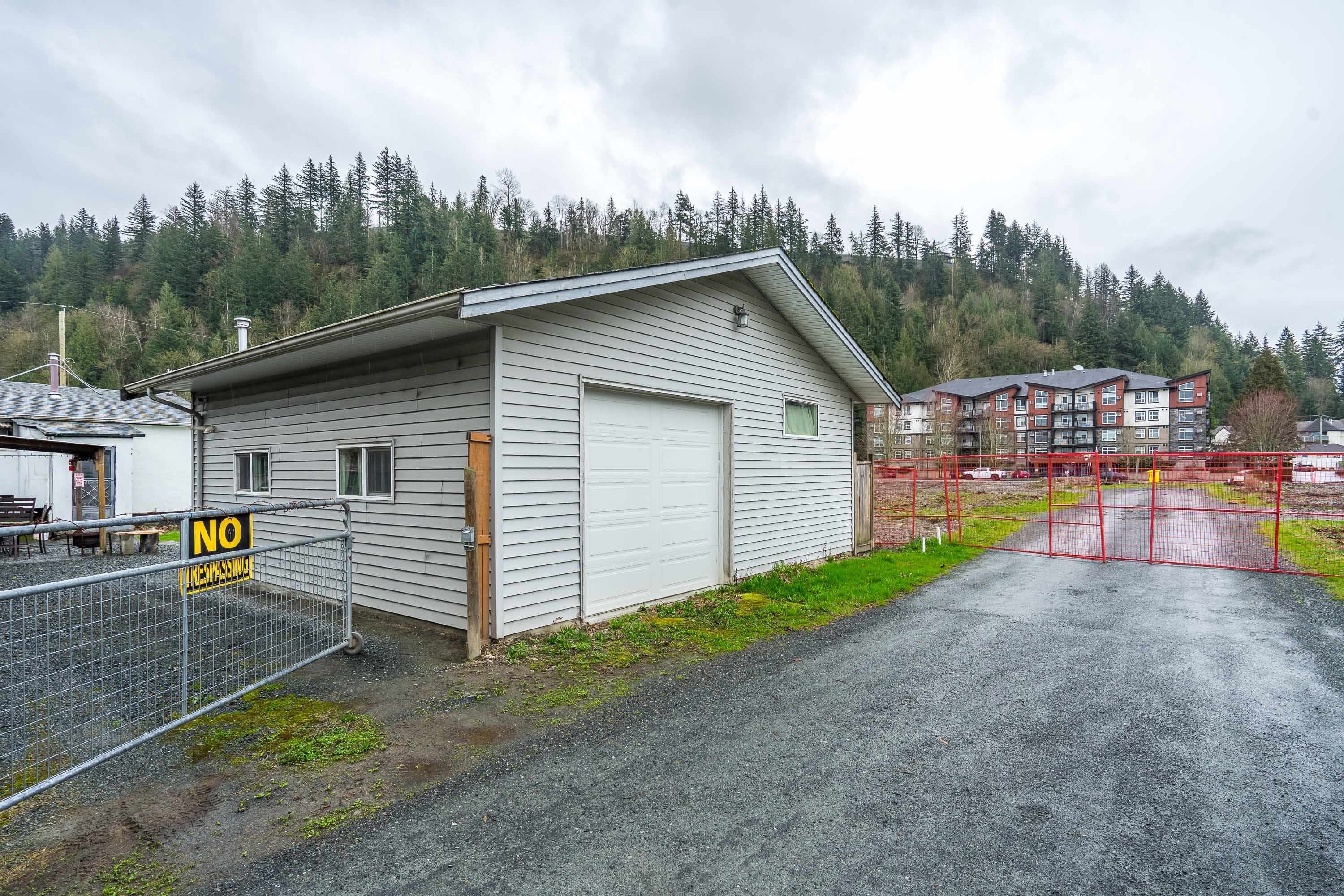 









5491


Viola

Street,
Chilliwack,




BC
V2R 3M6

