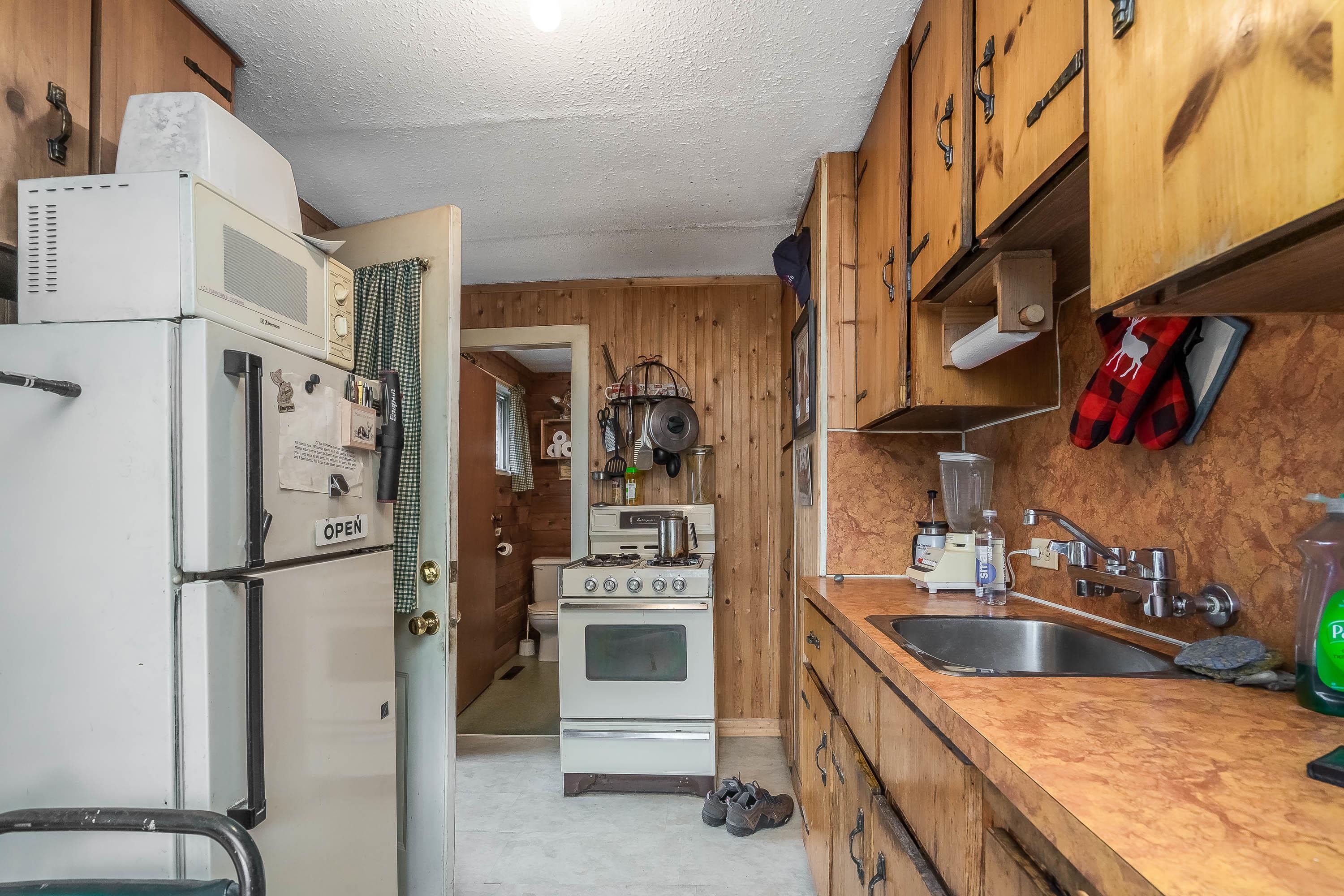 









5491


Viola

Street,
Chilliwack,




BC
V2R 3M6

