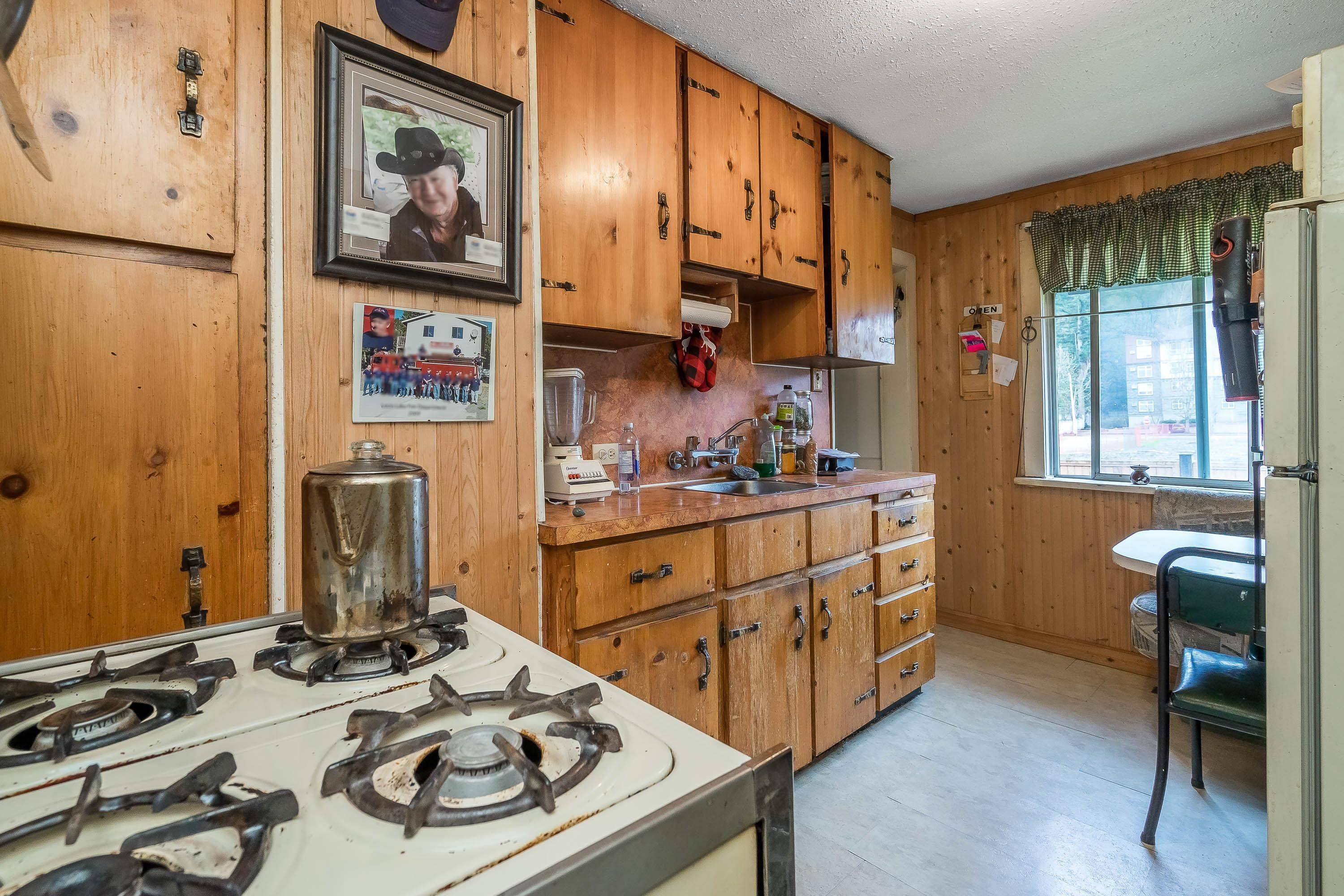 









5491


Viola

Street,
Chilliwack,




BC
V2R 3M6

