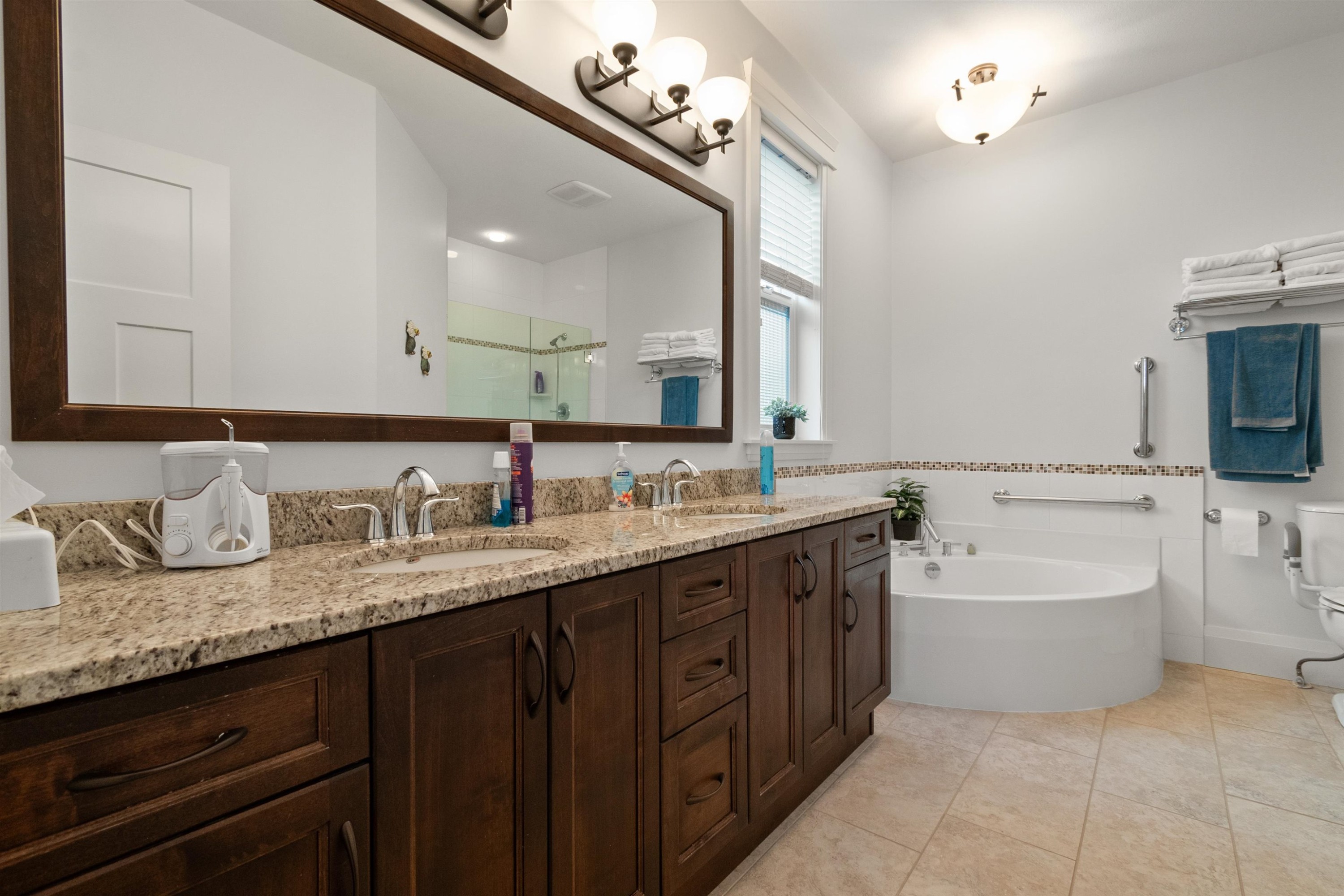 









45218


Nicomen

Crescent,
Chilliwack,




BC
V2R 0R2

