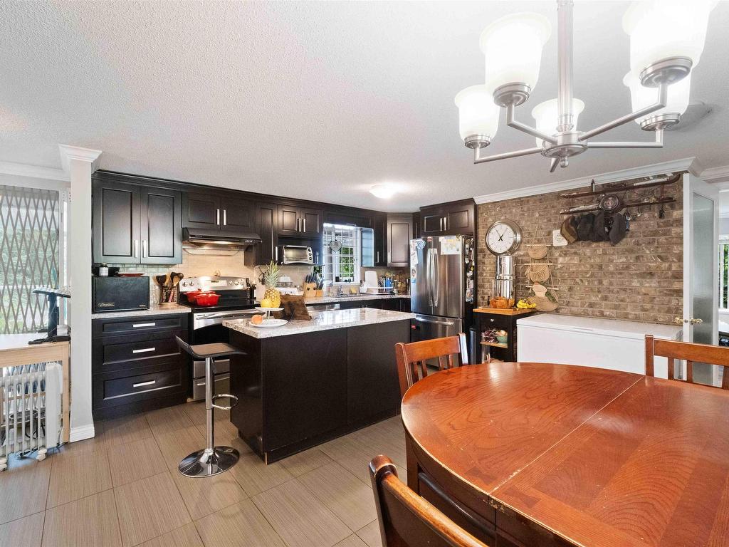 









9703


Dewdney Trunk

Road,
Mission,




BC
V2V 7G5

