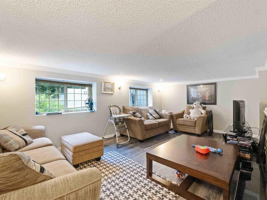 









9703


Dewdney Trunk

Road,
Mission,




BC
V2V 7G5

