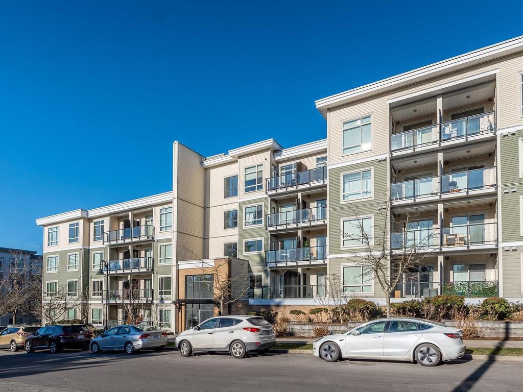 









13789


107a

Avenue, 323,
Surrey,




BC
V3T 0B8

