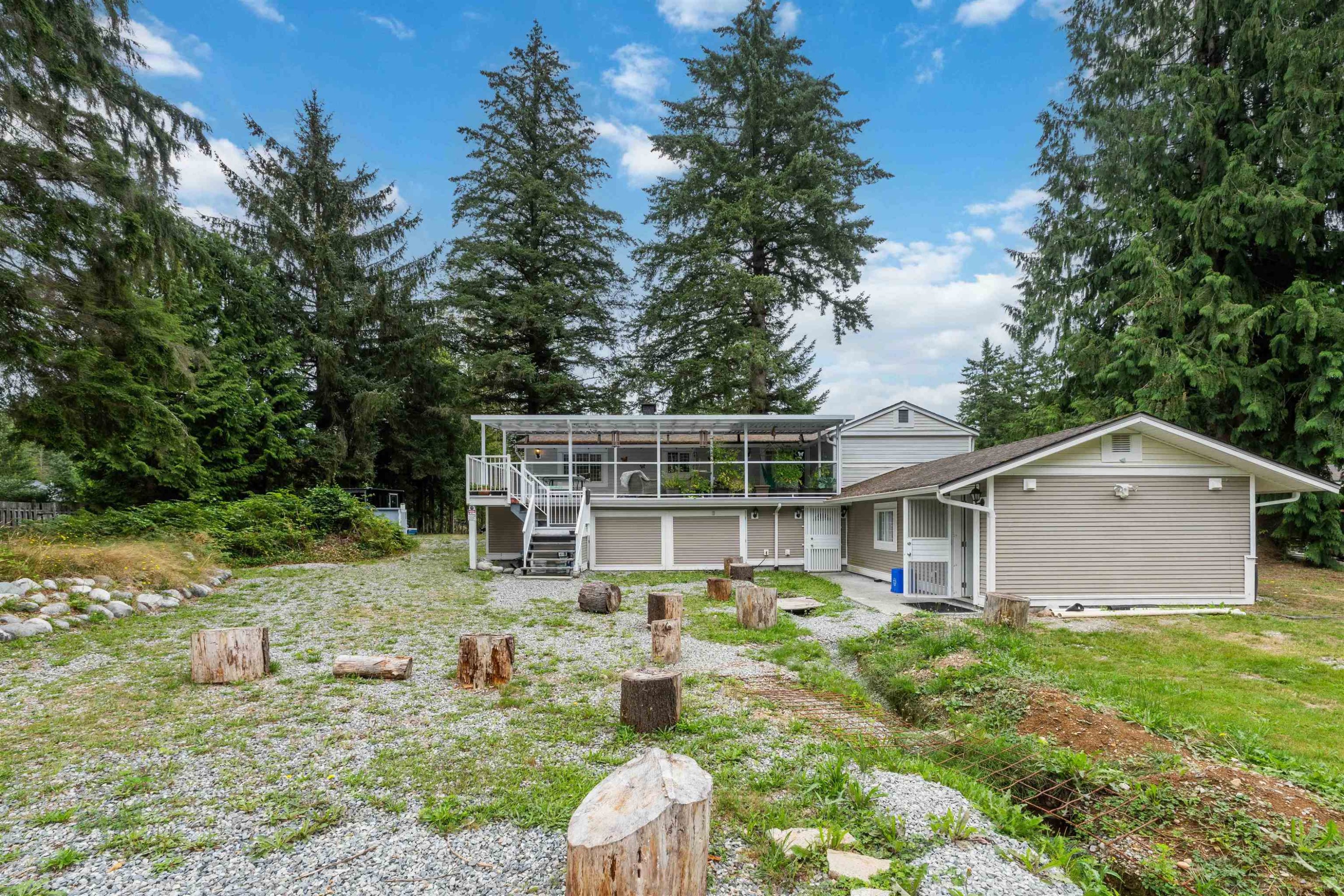 









9703


Dewdney Trunk

Road,
Mission,




BC
V2V 7G5

