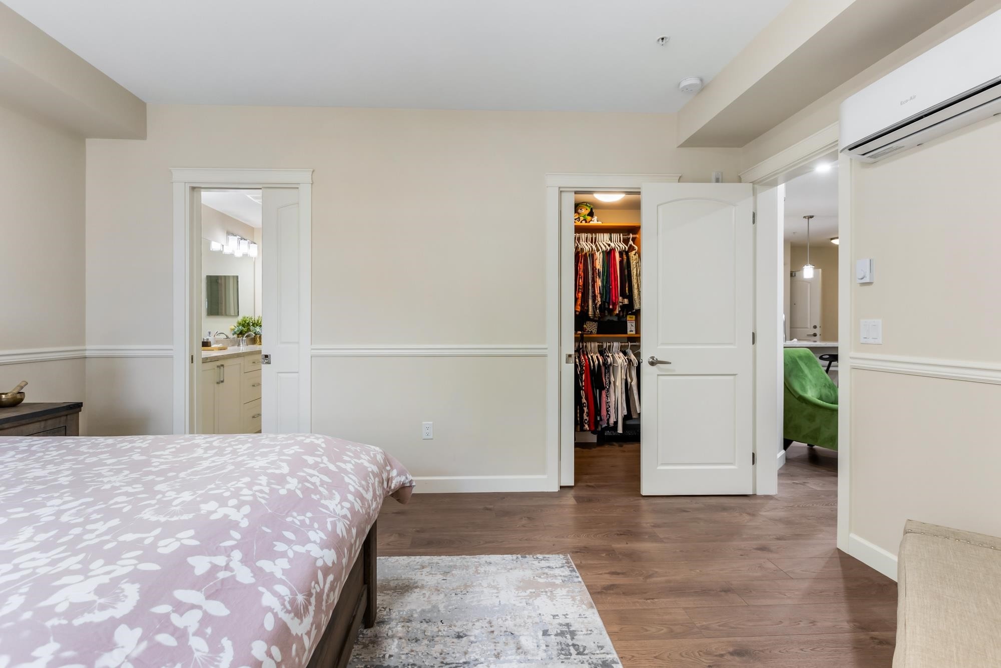 









14588


Mcdougall

Drive, 307,
Surrey,




BC
V4P 0H1

