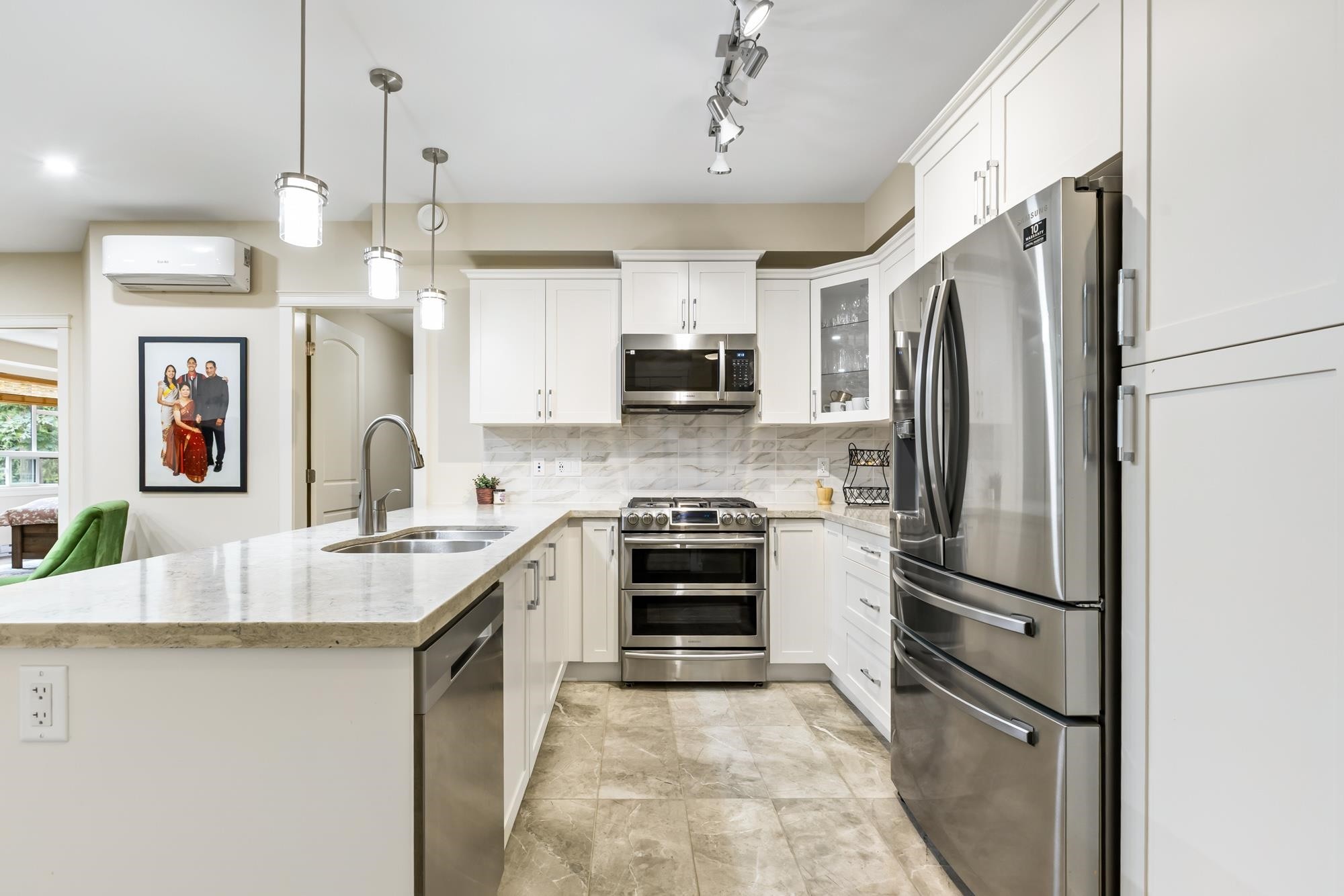 









14588


Mcdougall

Drive, 307,
Surrey,




BC
V4P 0H1

