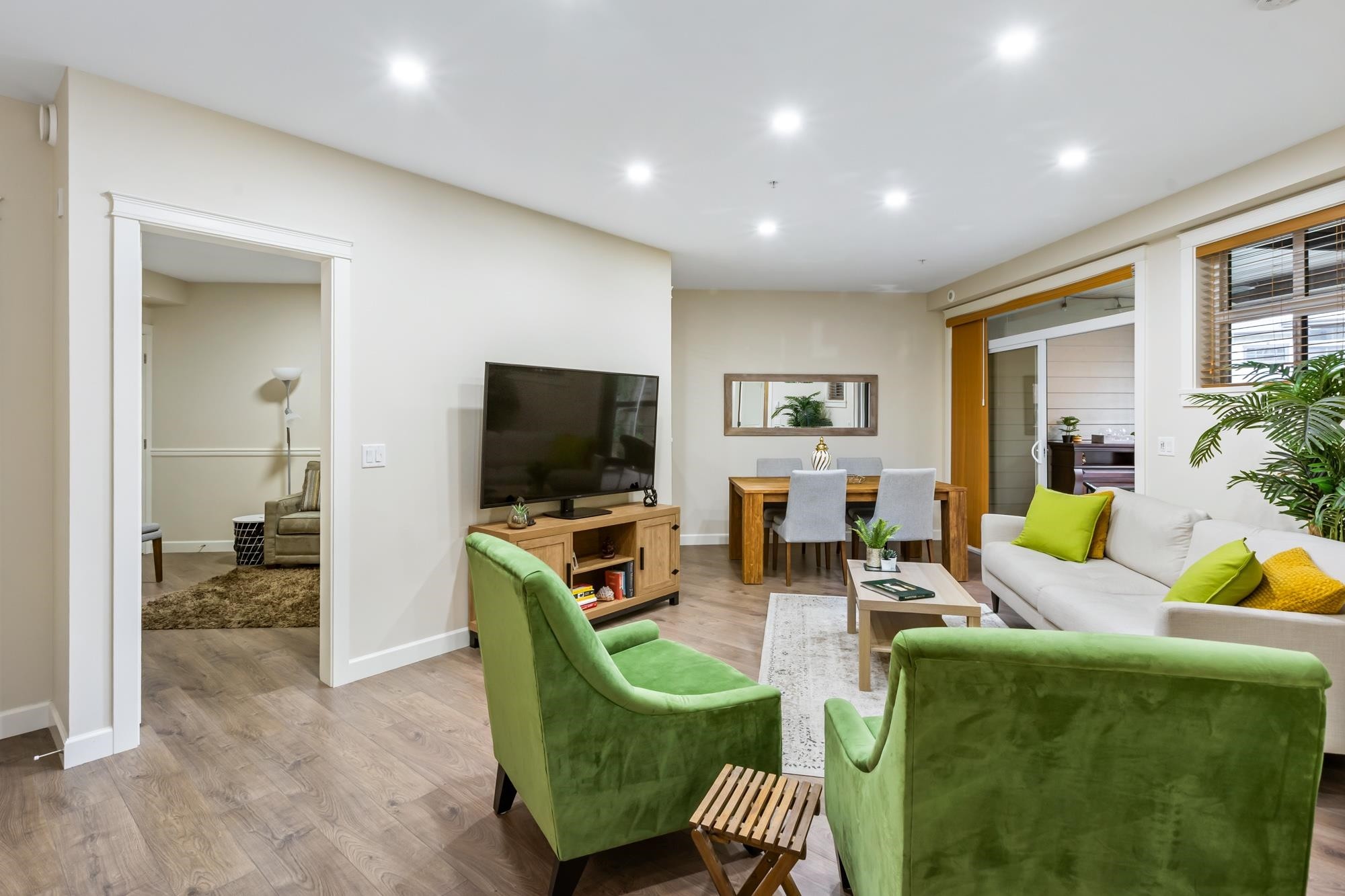 









14588


Mcdougall

Drive, 307,
Surrey,




BC
V4P 0H1

