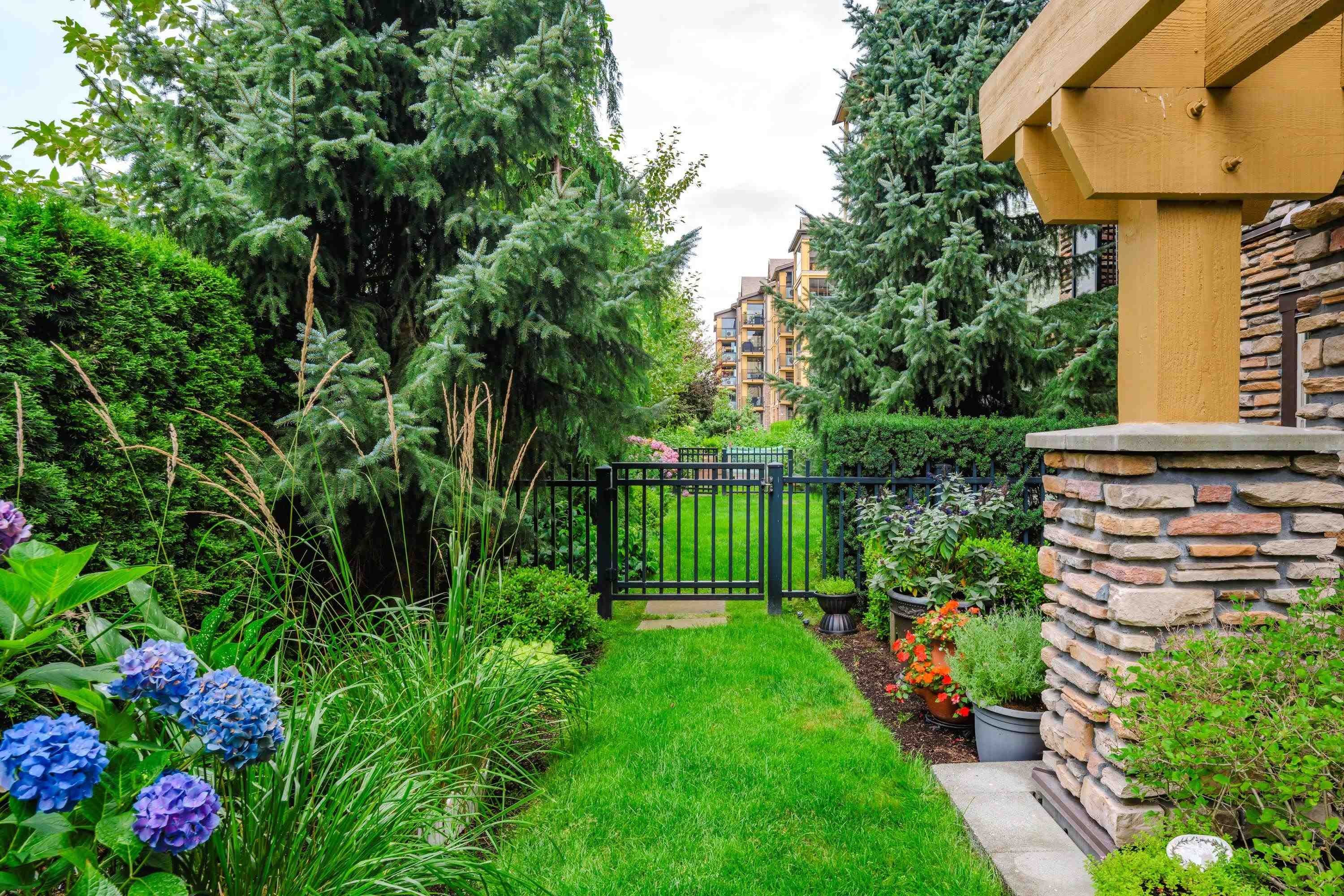 









8067


207

Street, 127,
Langley,




BC
V2Y 0N9


