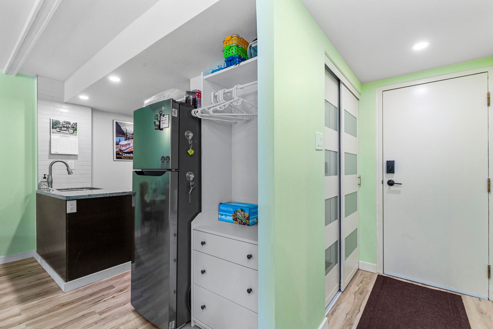 









21000


Enzian

Way, 306B,
Mission,




BC
V0M 1A1

