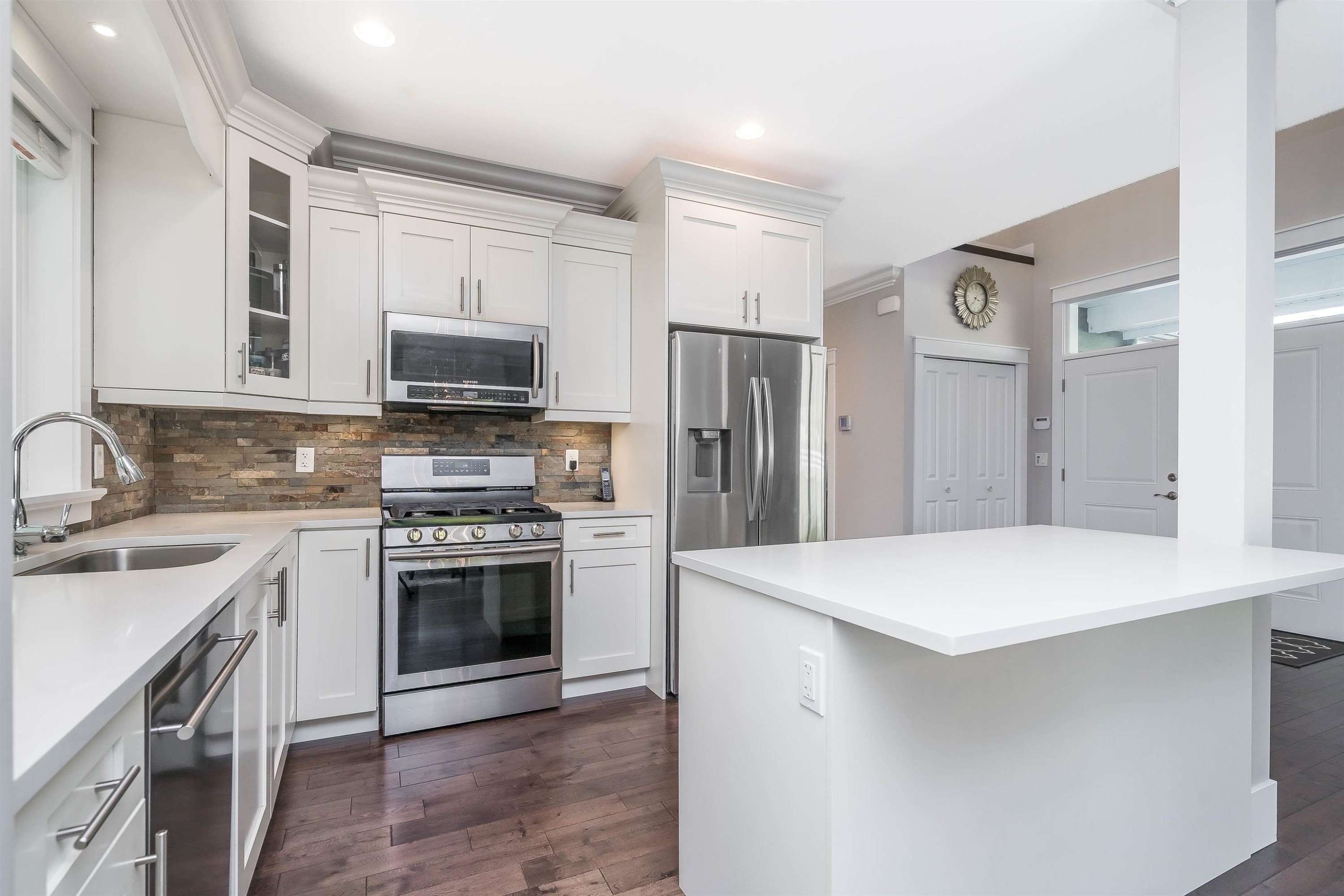 









36398


Cascade Ridge

Drive,
Mission,




BC
V2V 7G9

