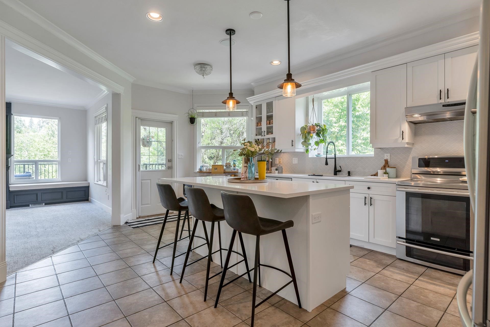 









9434


216a

Street,
Langley,




BC
V1M 4E2

