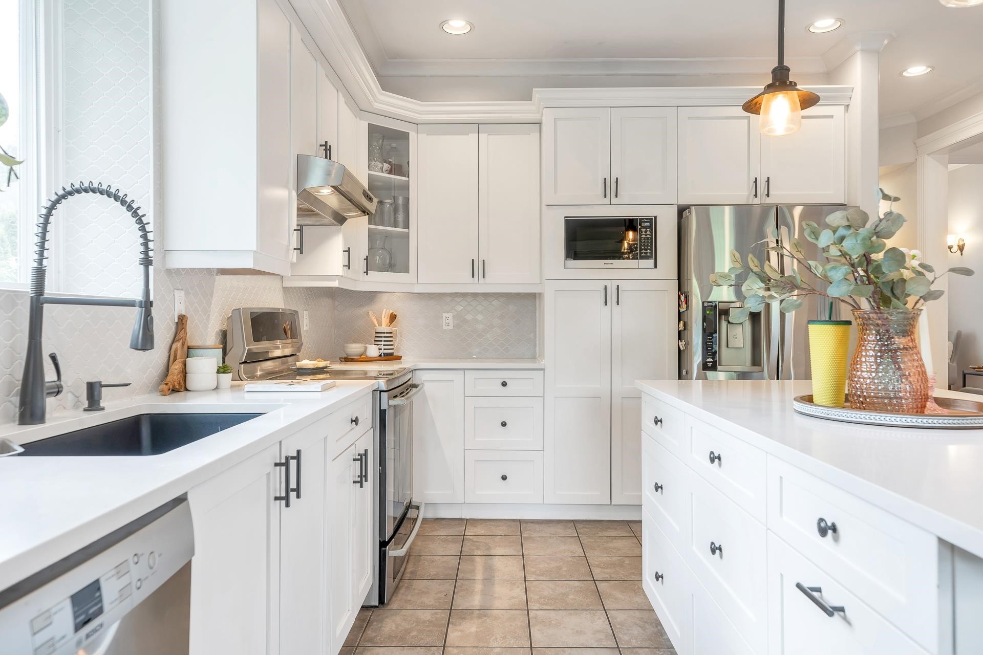 









9434


216a

Street,
Langley,




BC
V1M 4E2

