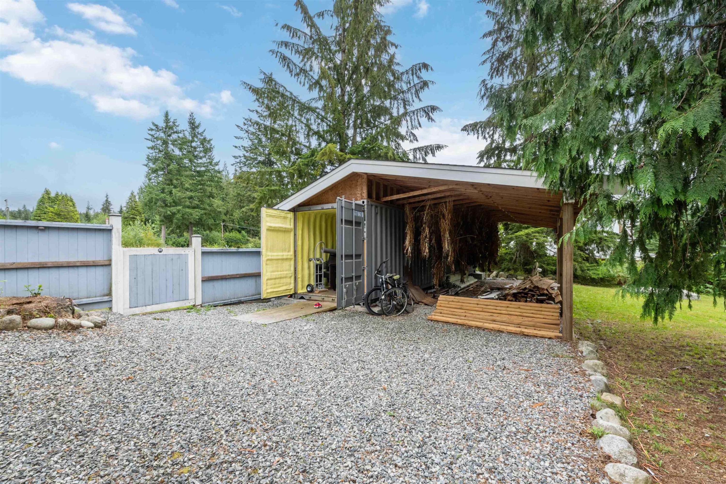 









9703


Dewdney Trunk

Road,
Mission,




BC
V2V 7G5

