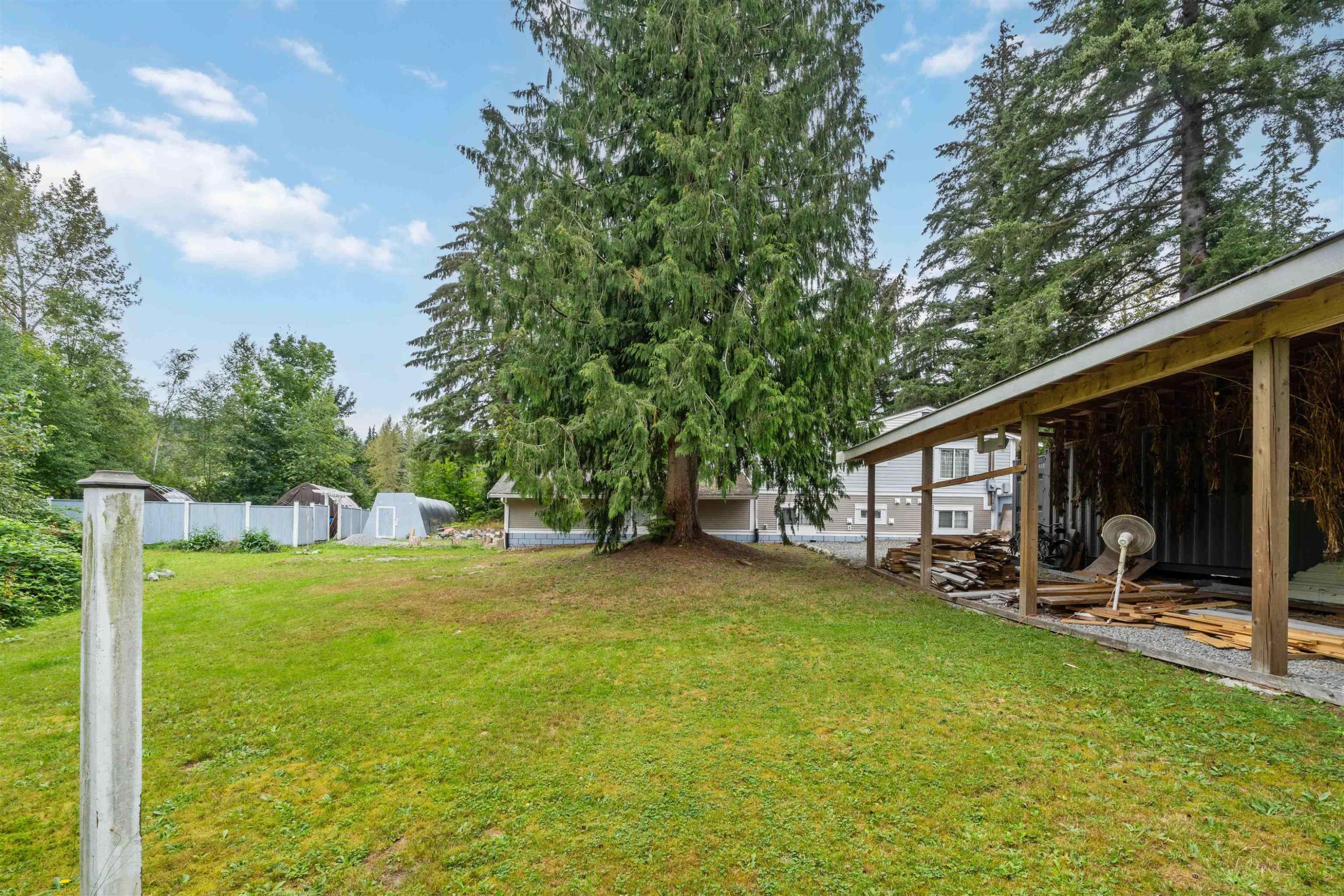 









9703


Dewdney Trunk

Road,
Mission,




BC
V2V 7G5

