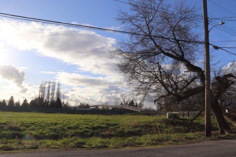 












4520 THOMPSON ROAD

,
Richmond,




BC
V6V 1S8

