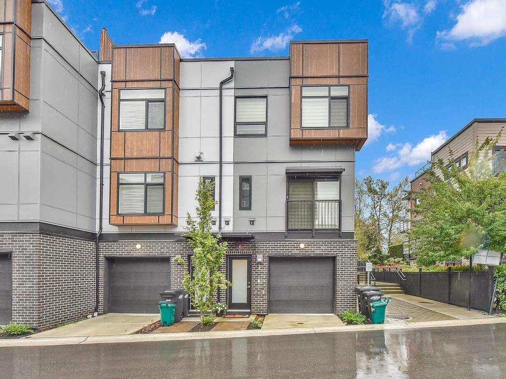 









629


South Dyke

Road, 1,
New Westminster,




BC
V3M 0N3

