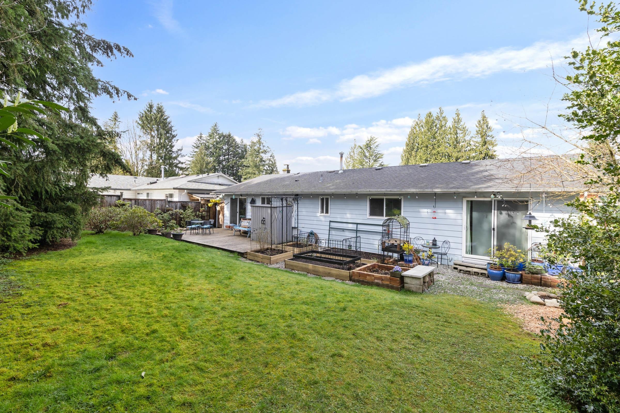 









22914


Storey

Avenue,
Maple Ridge,




BC
V2X 3W1

