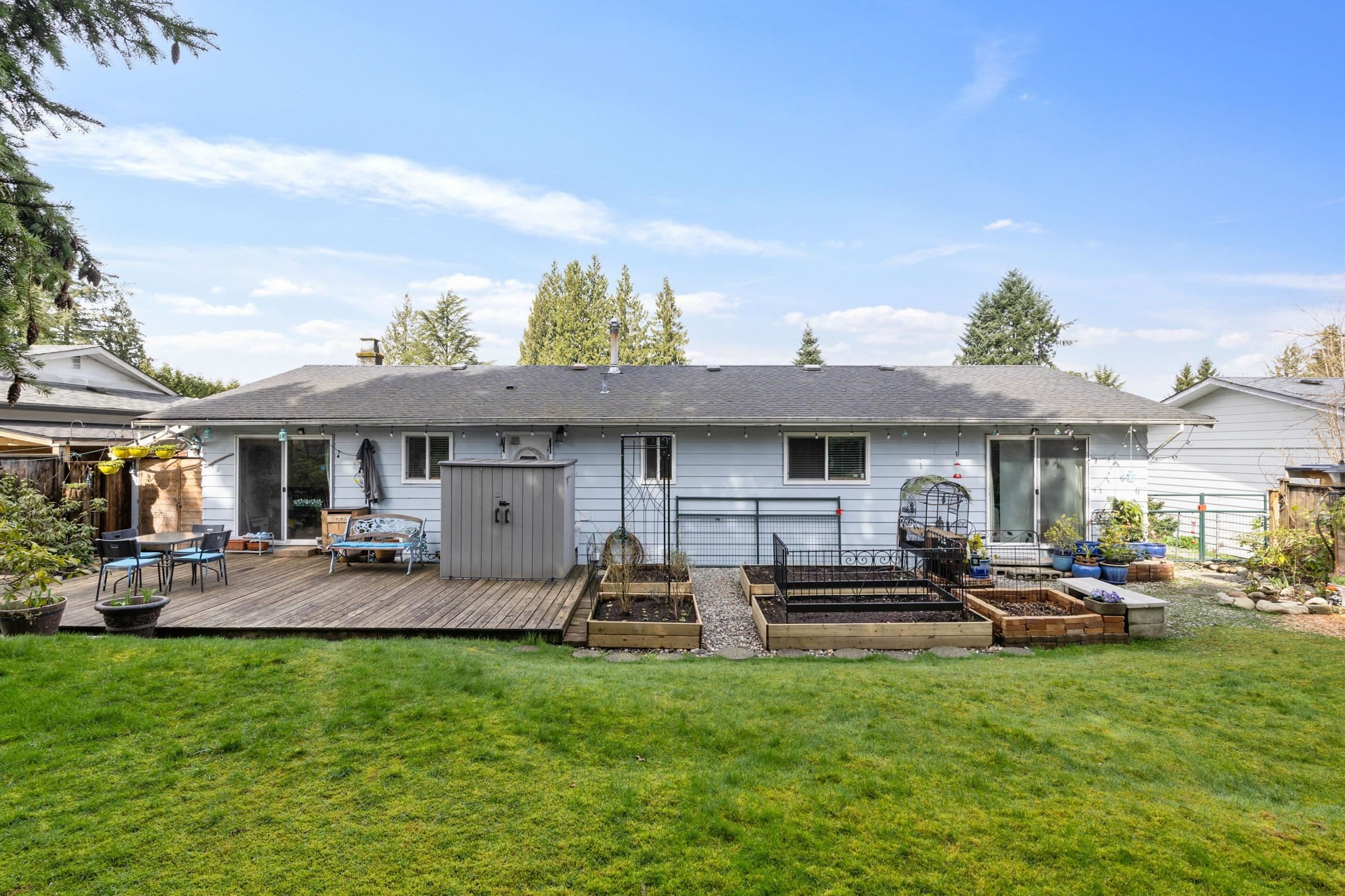 









22914


Storey

Avenue,
Maple Ridge,




BC
V2X 3W1

