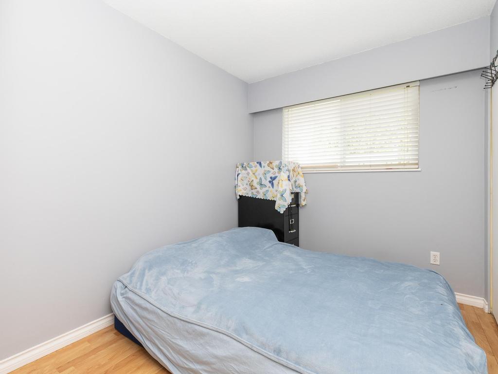 









22914


Storey

Avenue,
Maple Ridge,




BC
V2X 3W1

