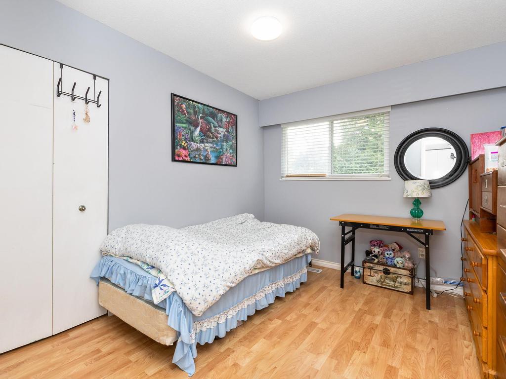 









22914


Storey

Avenue,
Maple Ridge,




BC
V2X 3W1

