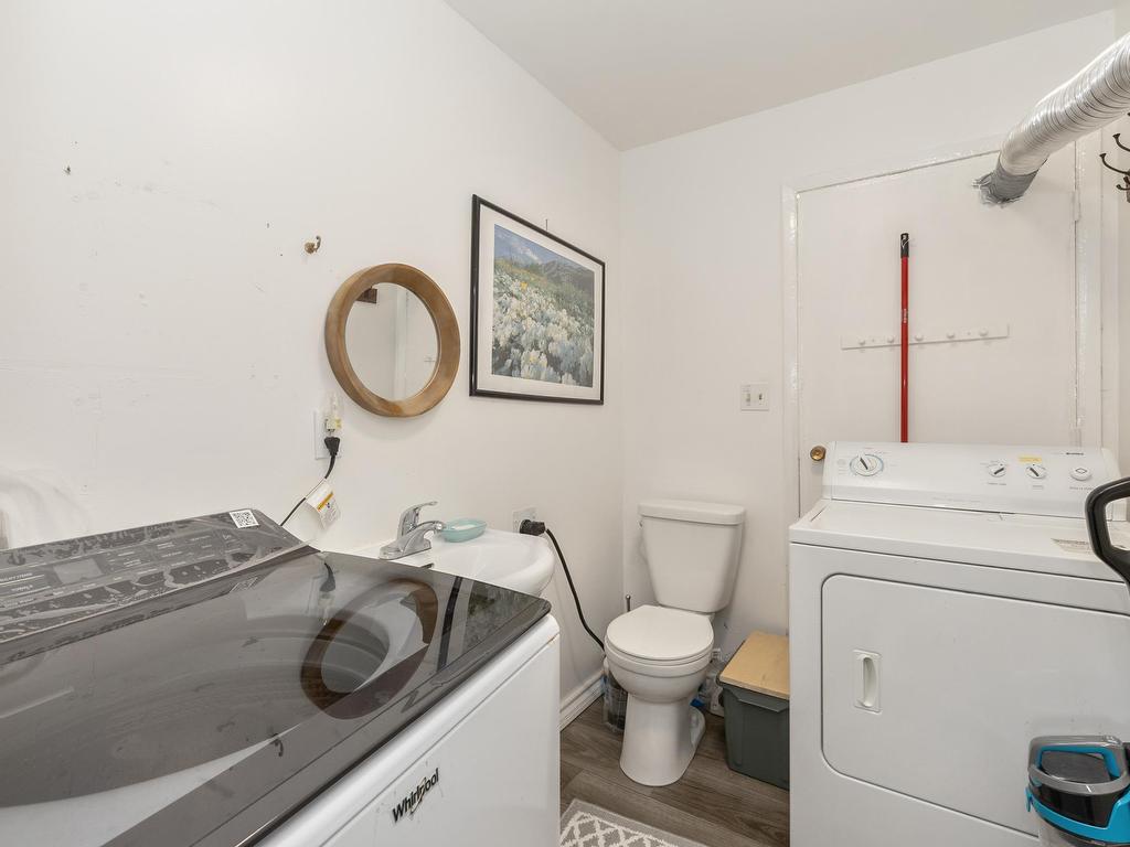 









22914


Storey

Avenue,
Maple Ridge,




BC
V2X 3W1

