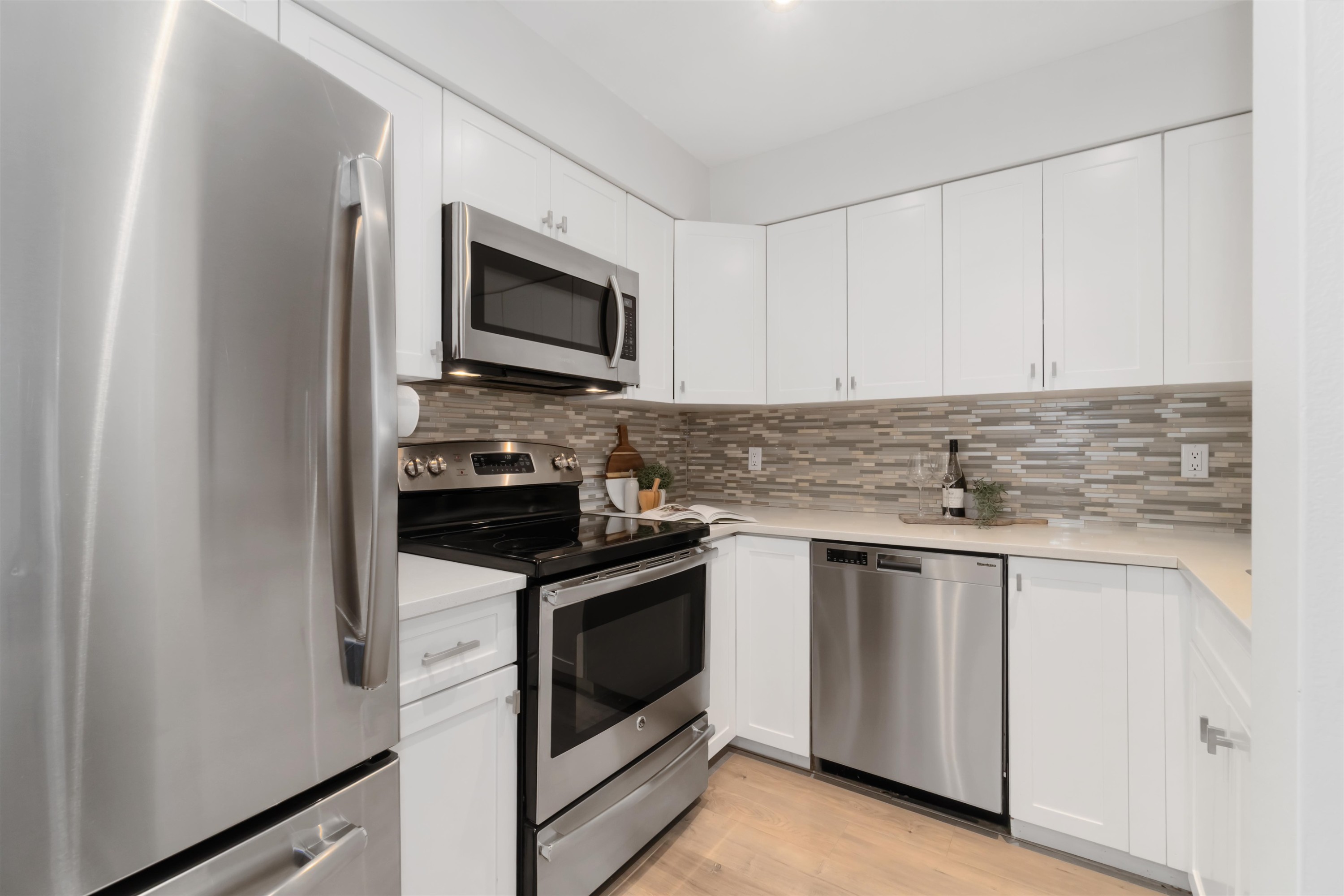 









65


Foxwood

Drive, 11,
Port Moody,




BC
V3H 4Z5

