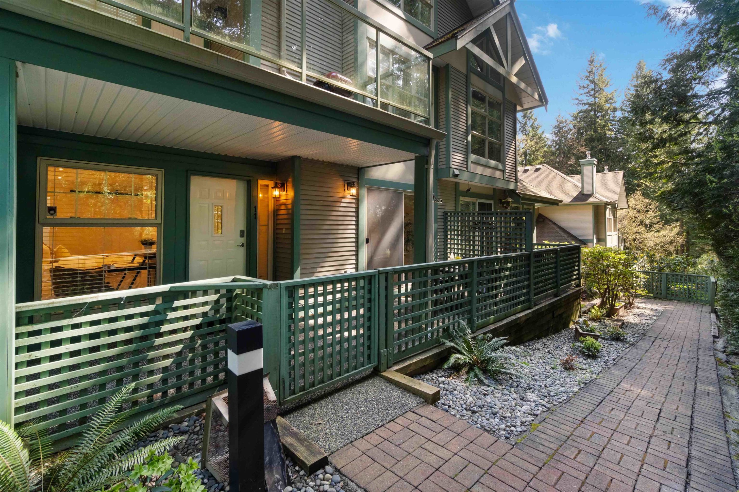 









65


Foxwood

Drive, 11,
Port Moody,




BC
V3H 4Z5

