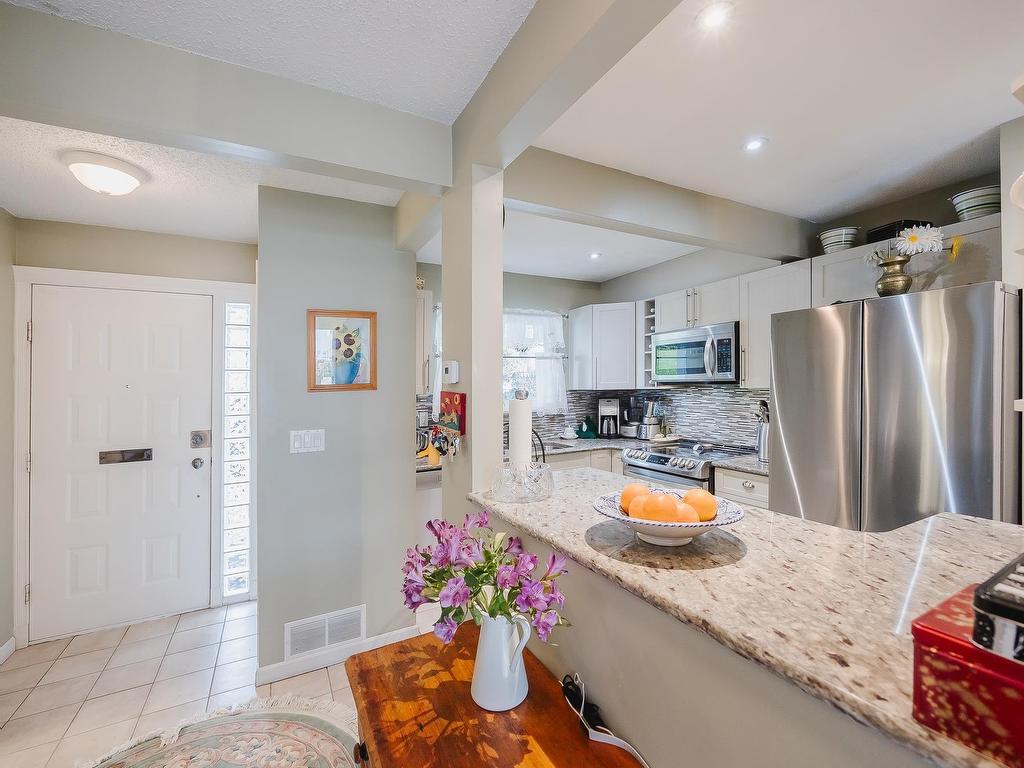 









561


Shaw

Avenue, 3,
Coquitlam,




BC
V3K 2R2

