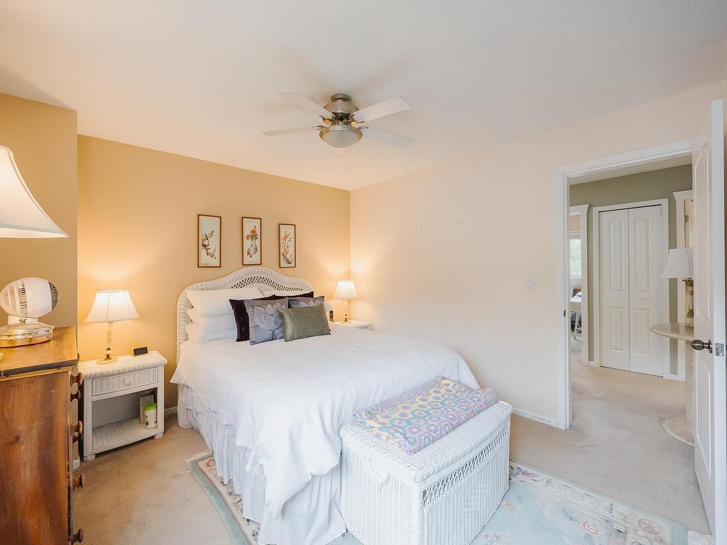 









561


Shaw

Avenue, 3,
Coquitlam,




BC
V3K 2R2

