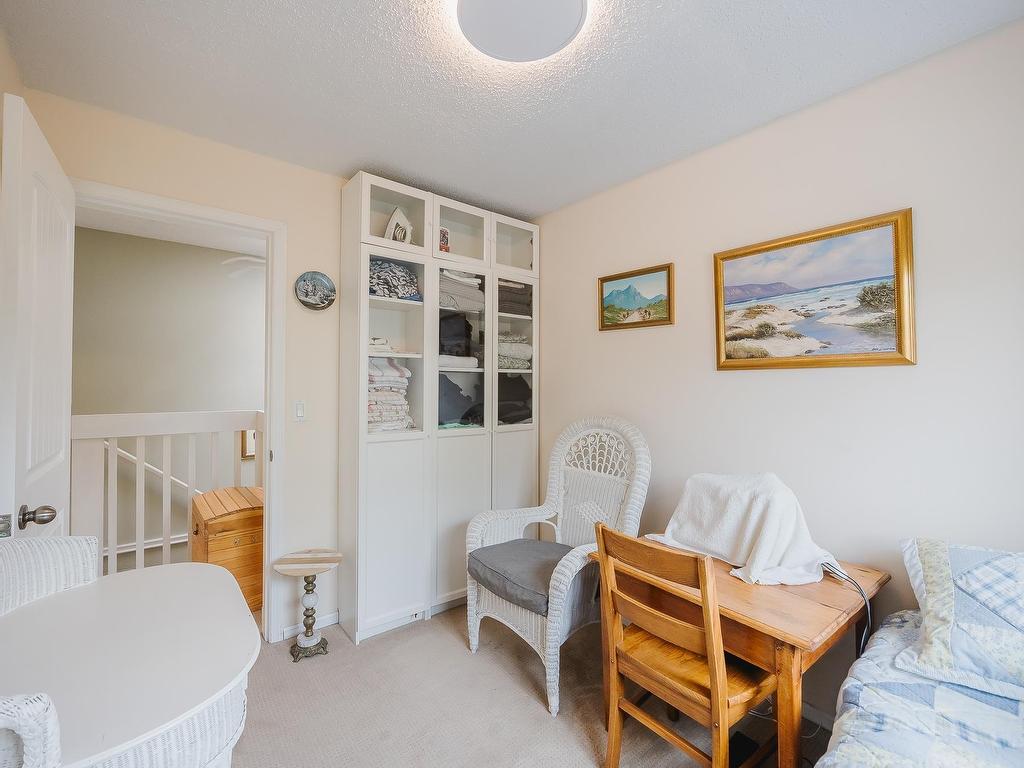 









561


Shaw

Avenue, 3,
Coquitlam,




BC
V3K 2R2

