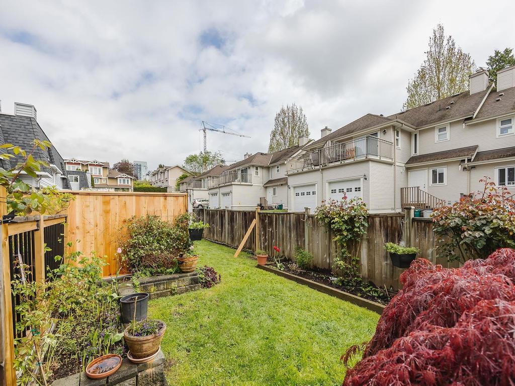 









561


Shaw

Avenue, 3,
Coquitlam,




BC
V3K 2R2

