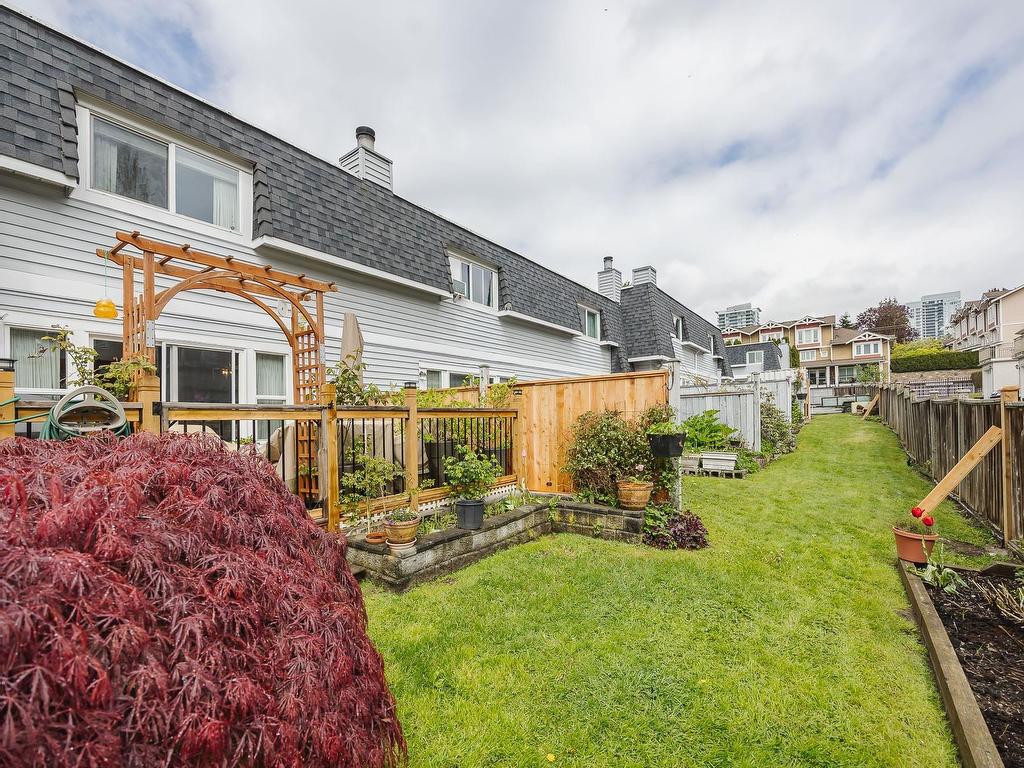 









561


Shaw

Avenue, 3,
Coquitlam,




BC
V3K 2R2

