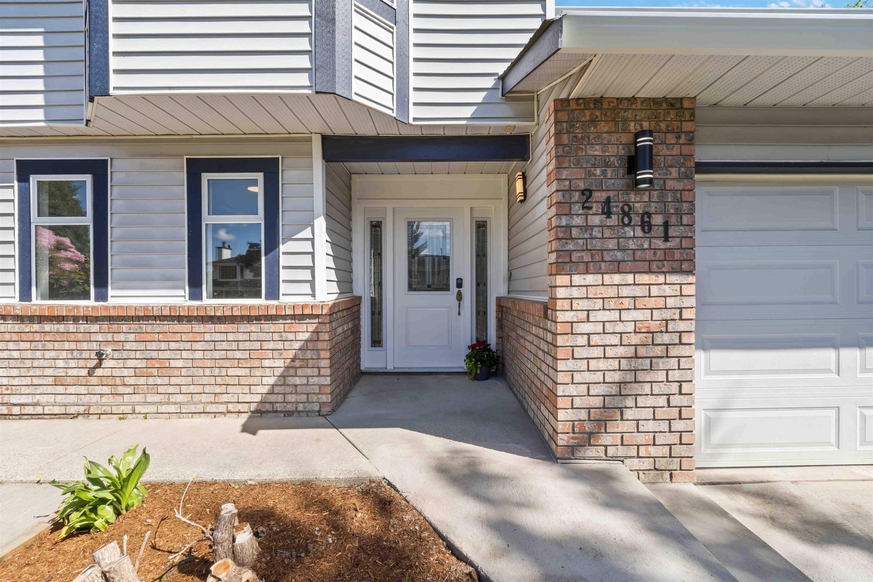 









24861


119

Avenue,
Maple Ridge,




BC
V4R 1Z1

