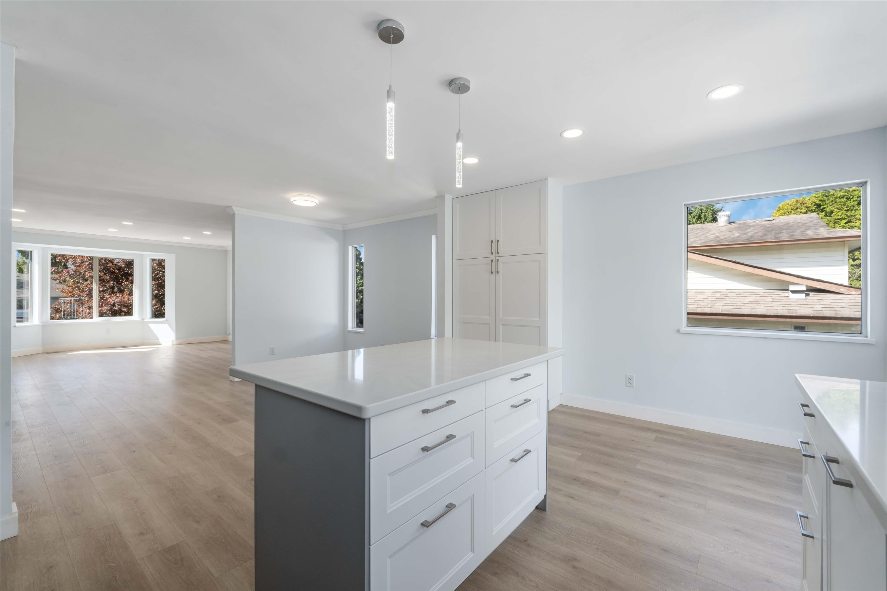 









24861


119

Avenue,
Maple Ridge,




BC
V4R 1Z1

