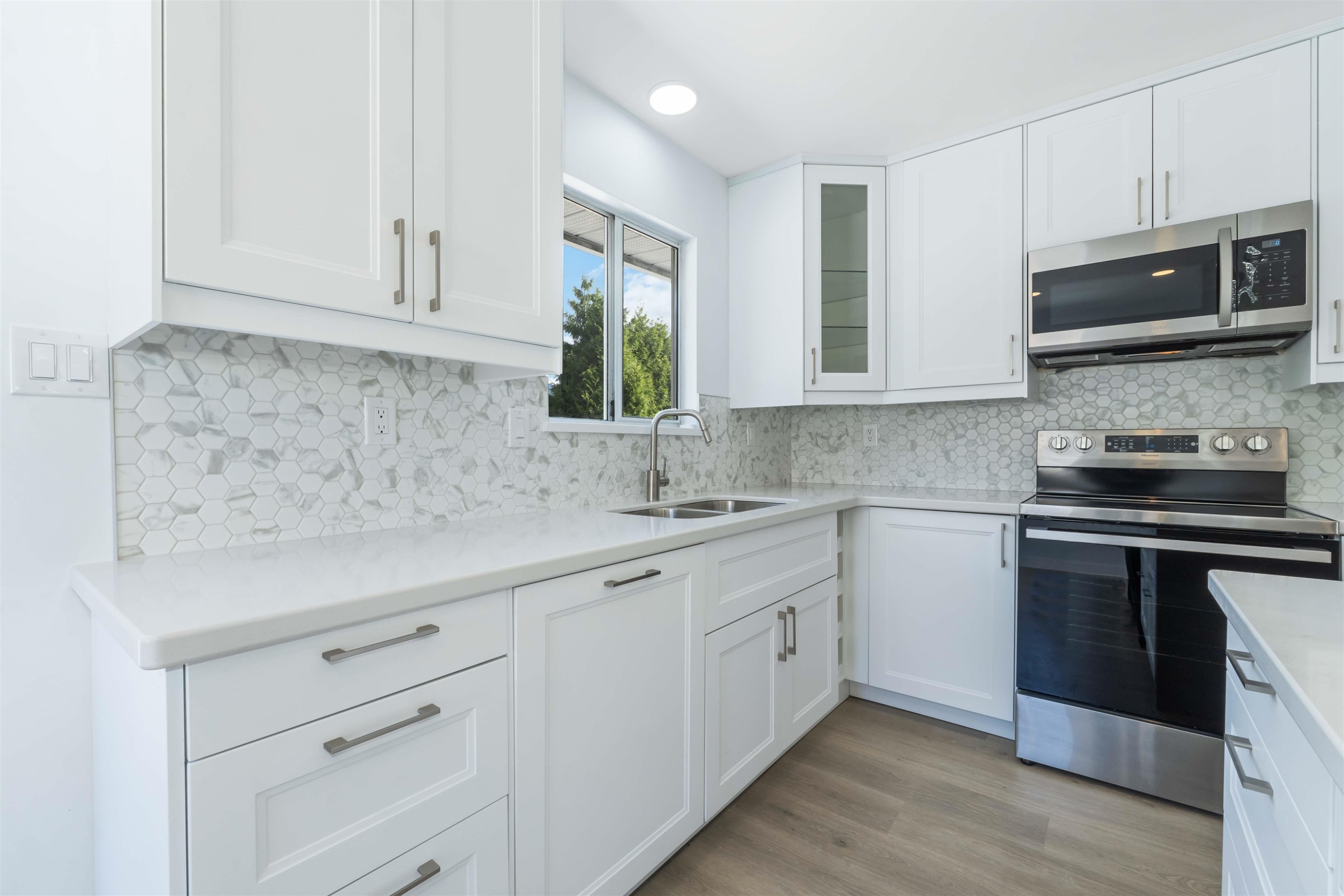 









24861


119

Avenue,
Maple Ridge,




BC
V4R 1Z1

