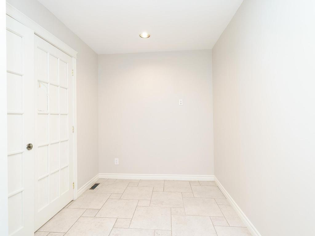 









11554


284

Street,
Maple Ridge,




BC
V2W 1L9

