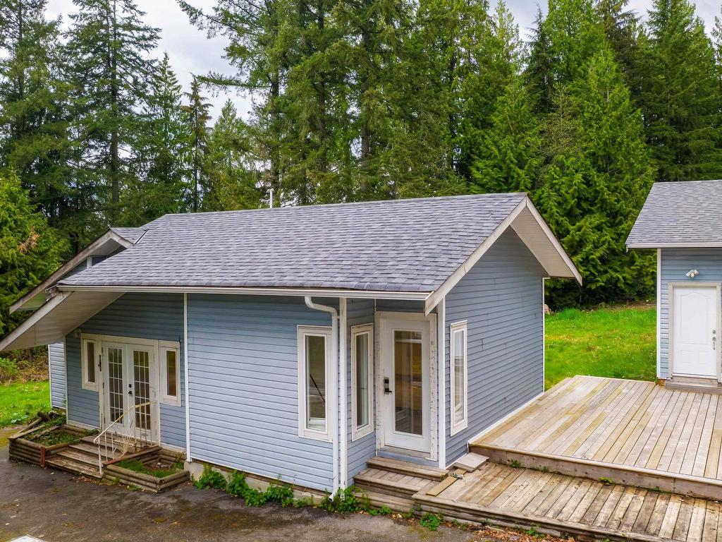 









11554


284

Street,
Maple Ridge,




BC
V2W 1L9

