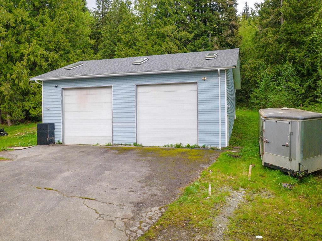 









11554


284

Street,
Maple Ridge,




BC
V2W 1L9

