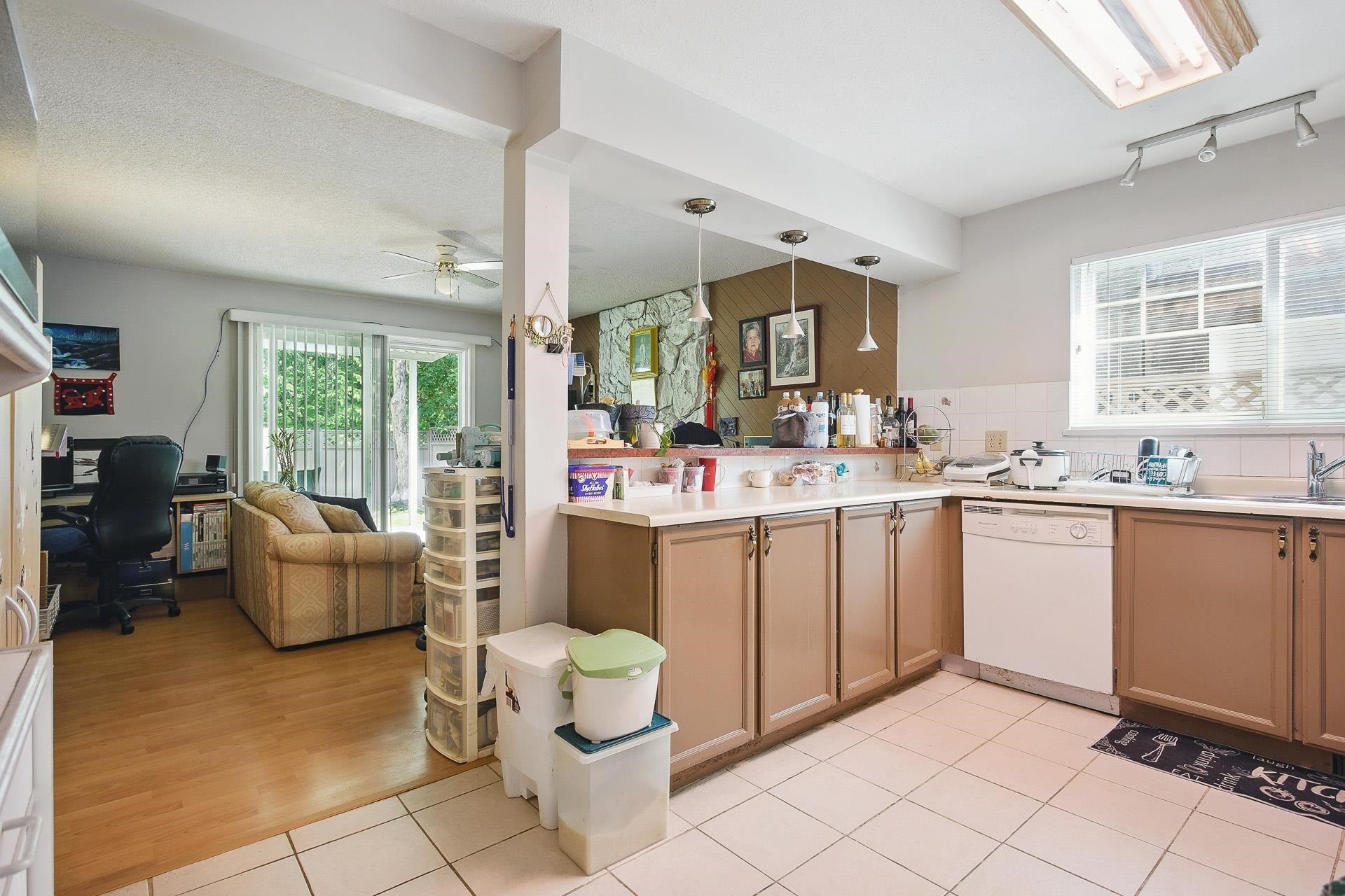 









1177


Esperanza

Drive,
Coquitlam,




BC
V3C 6C7

