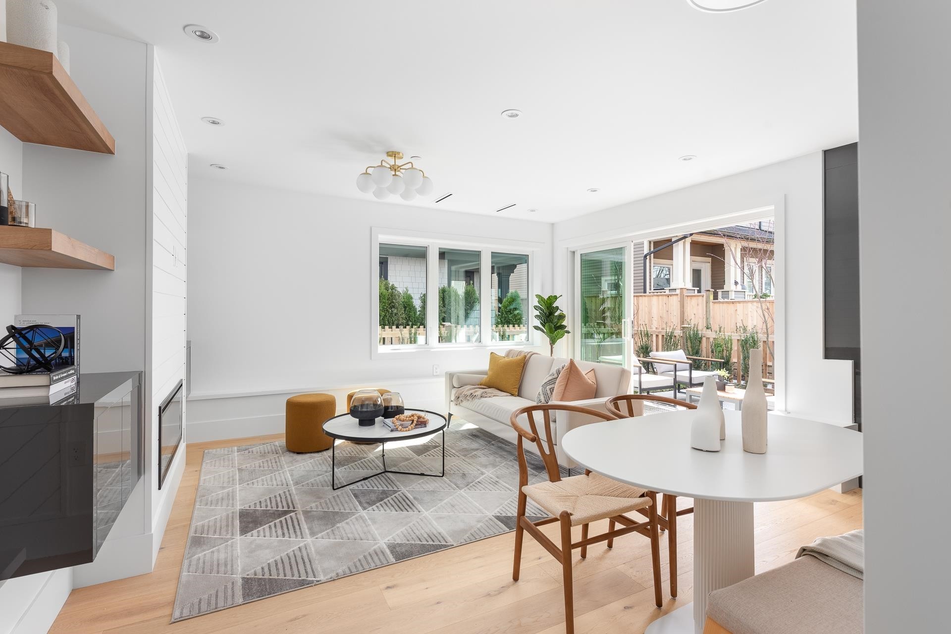 









1071


22nd

Avenue East,
Vancouver,




BC
V5V 1W2

