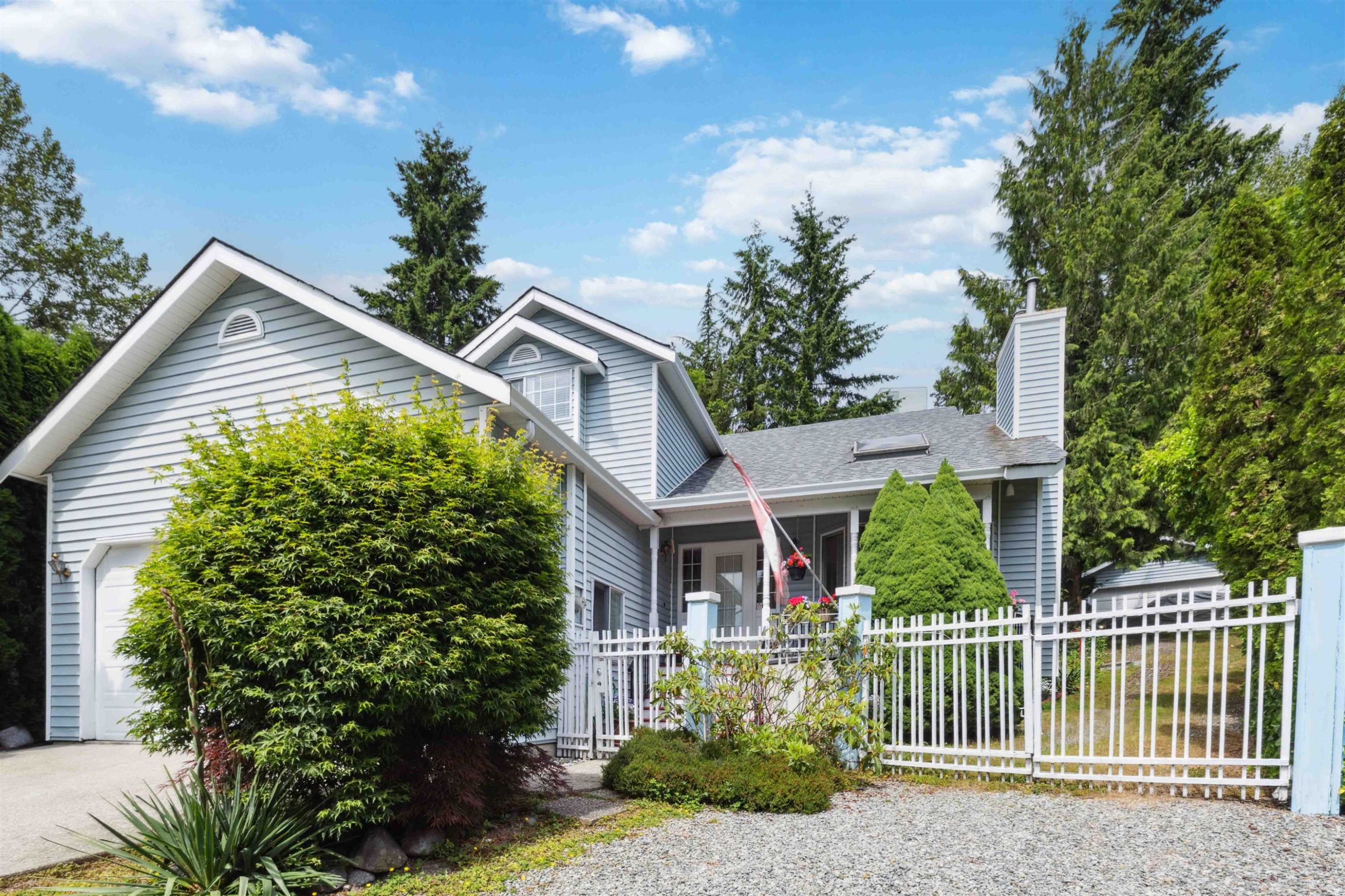 









22537


Brickwood

Close,
Maple Ridge,




BC
V2X 9J5

