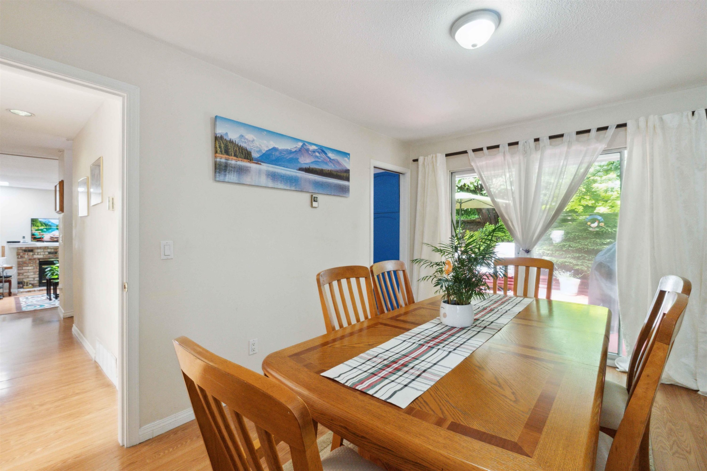 









22537


Brickwood

Close,
Maple Ridge,




BC
V2X 9J5

