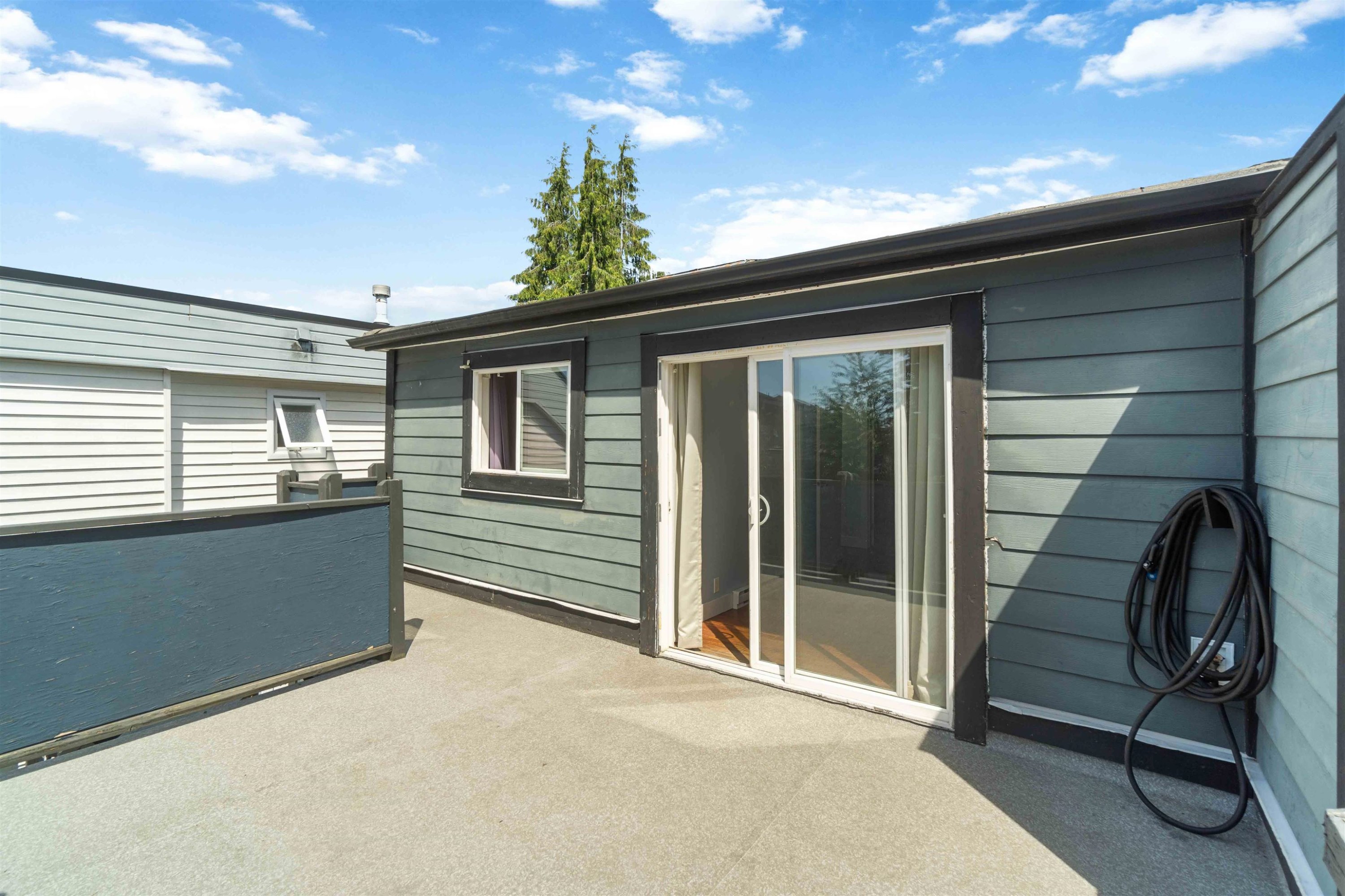 









242


26th

Avenue East,
Vancouver,




BC
V5V 2H3

