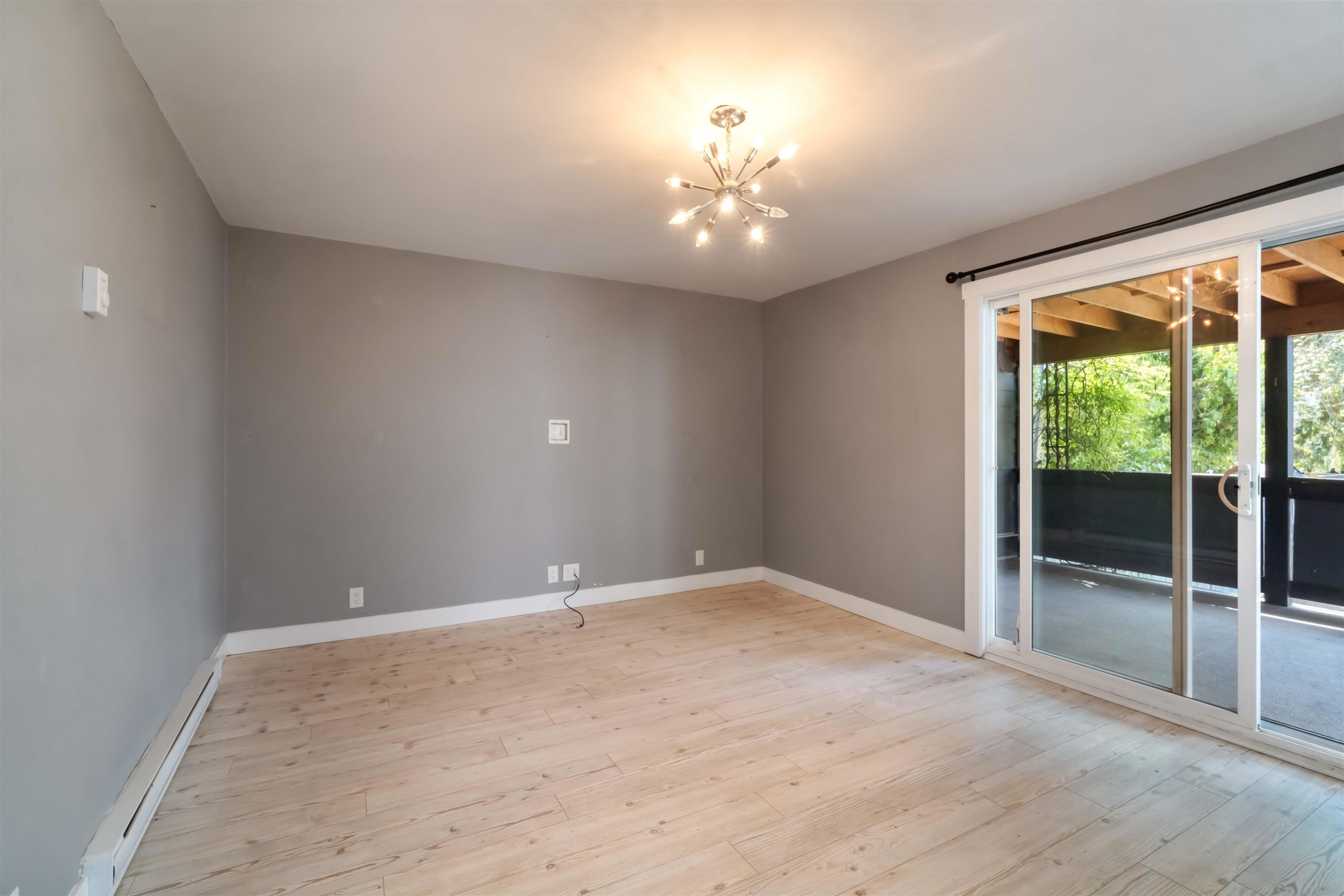 









242


26th

Avenue East,
Vancouver,




BC
V5V 2H3

