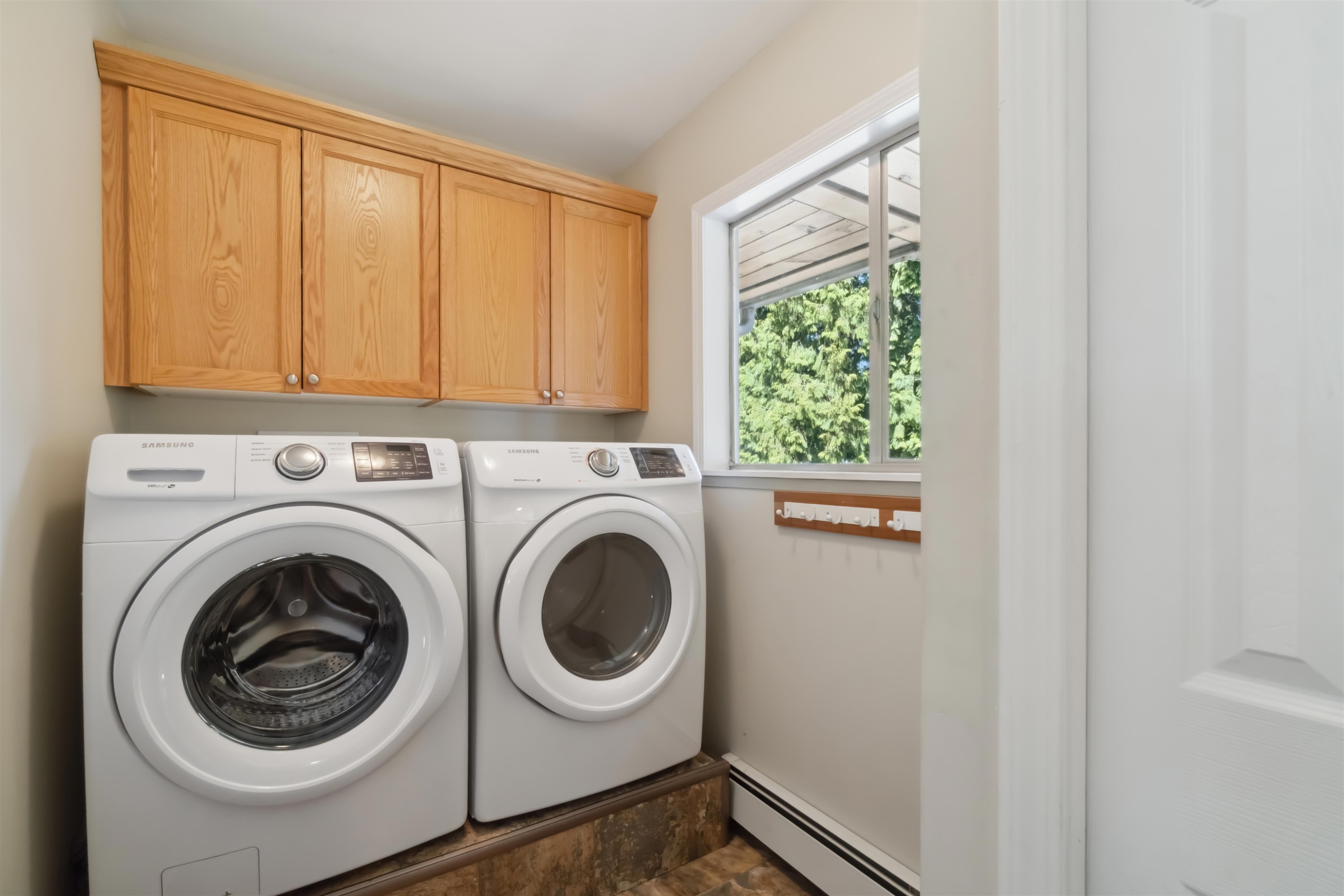 









805


Foster

Avenue,
Coquitlam,




BC
V3J 2L8

