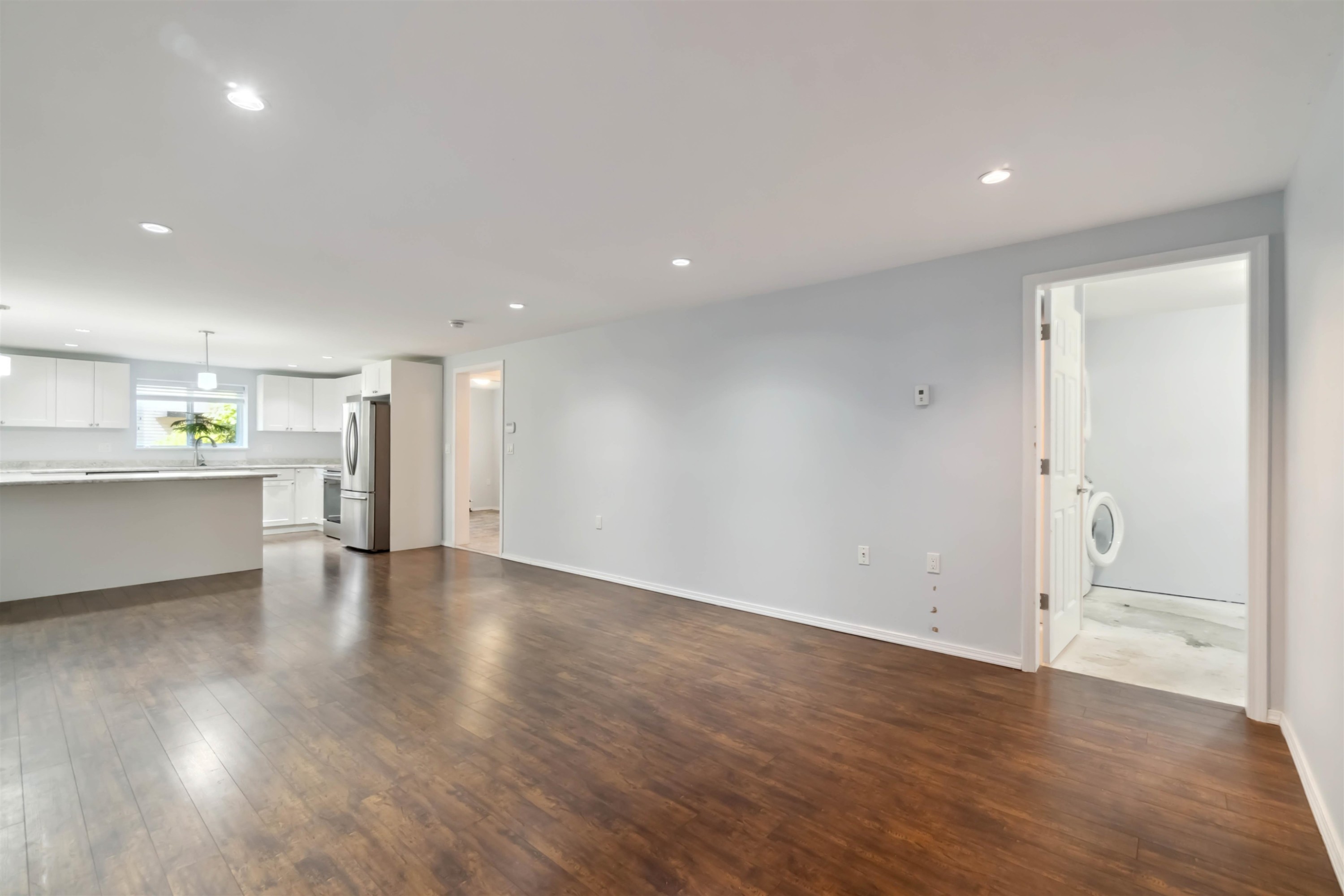 









805


Foster

Avenue,
Coquitlam,




BC
V3J 2L8

