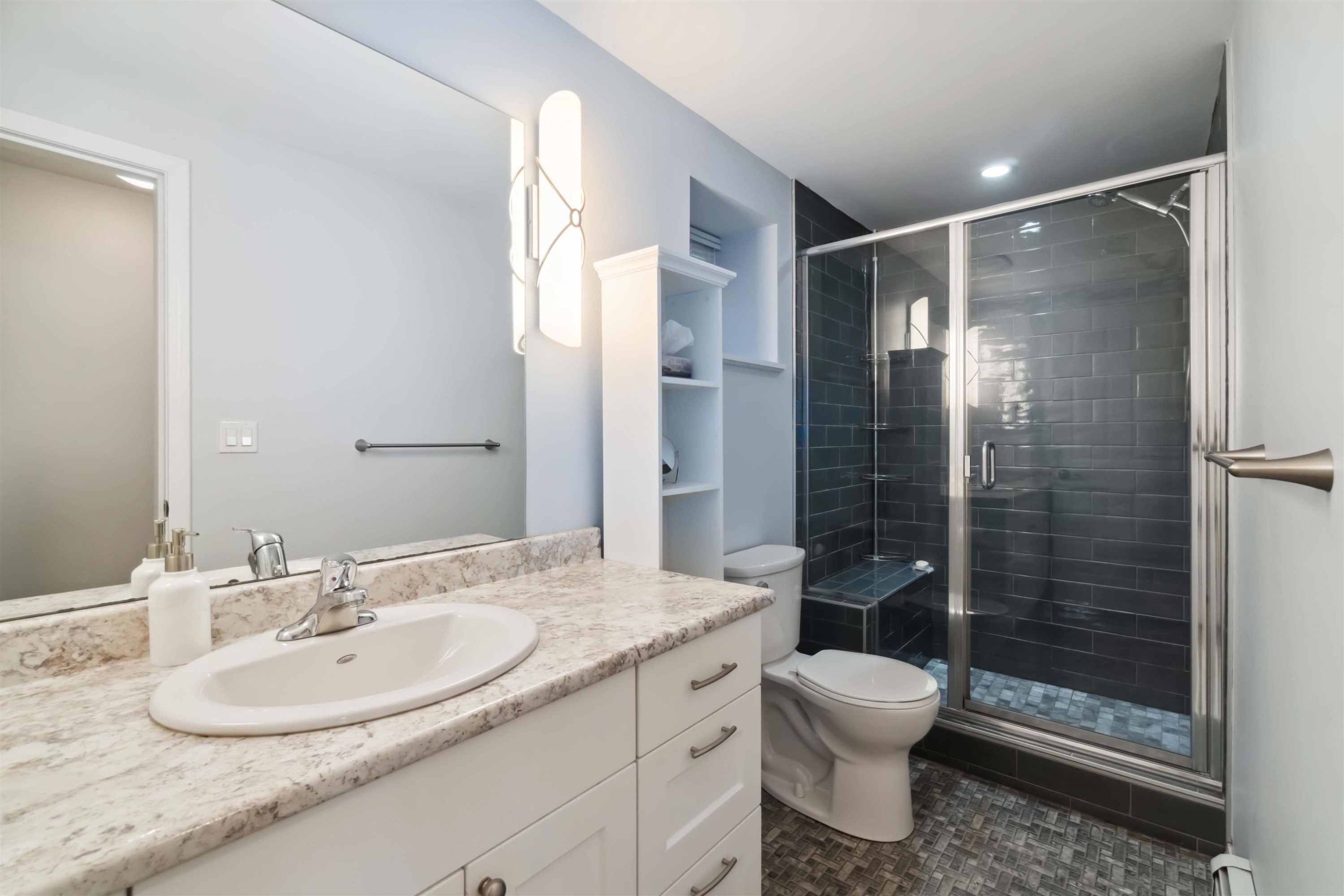 









805


Foster

Avenue,
Coquitlam,




BC
V3J 2L8

