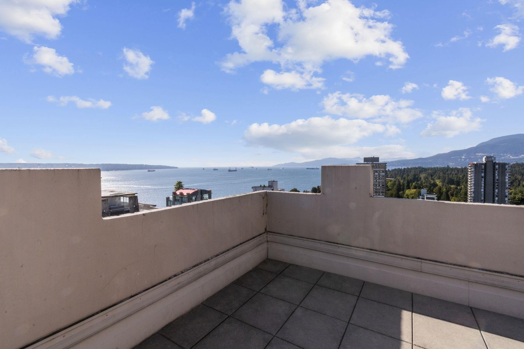 









1850


Comox

Street, 1006,
Vancouver,




BC
V6G 1R3

